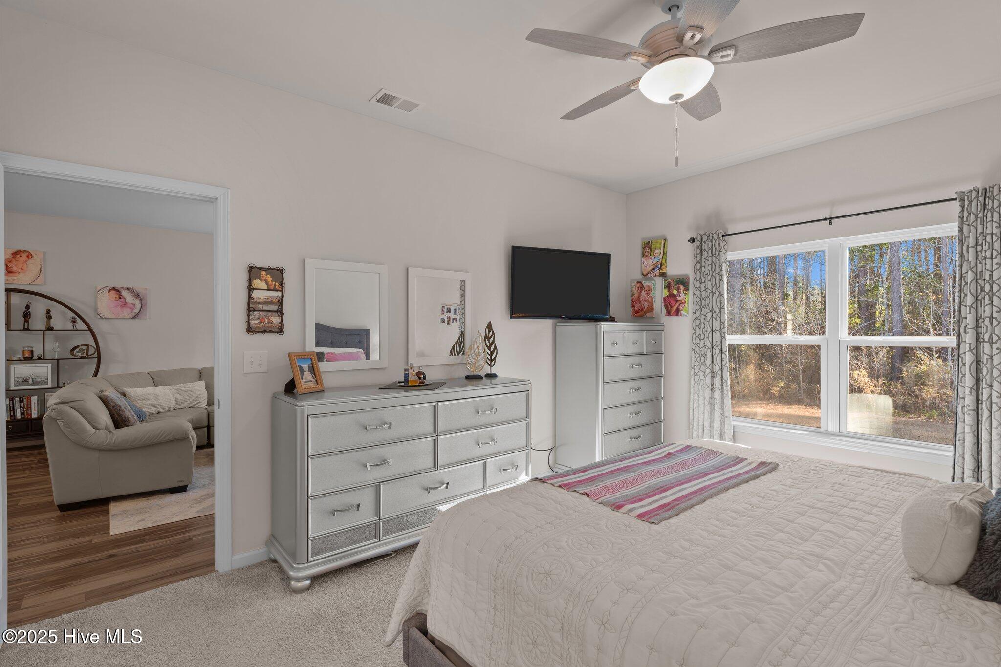 608 Dellcastle Court NW