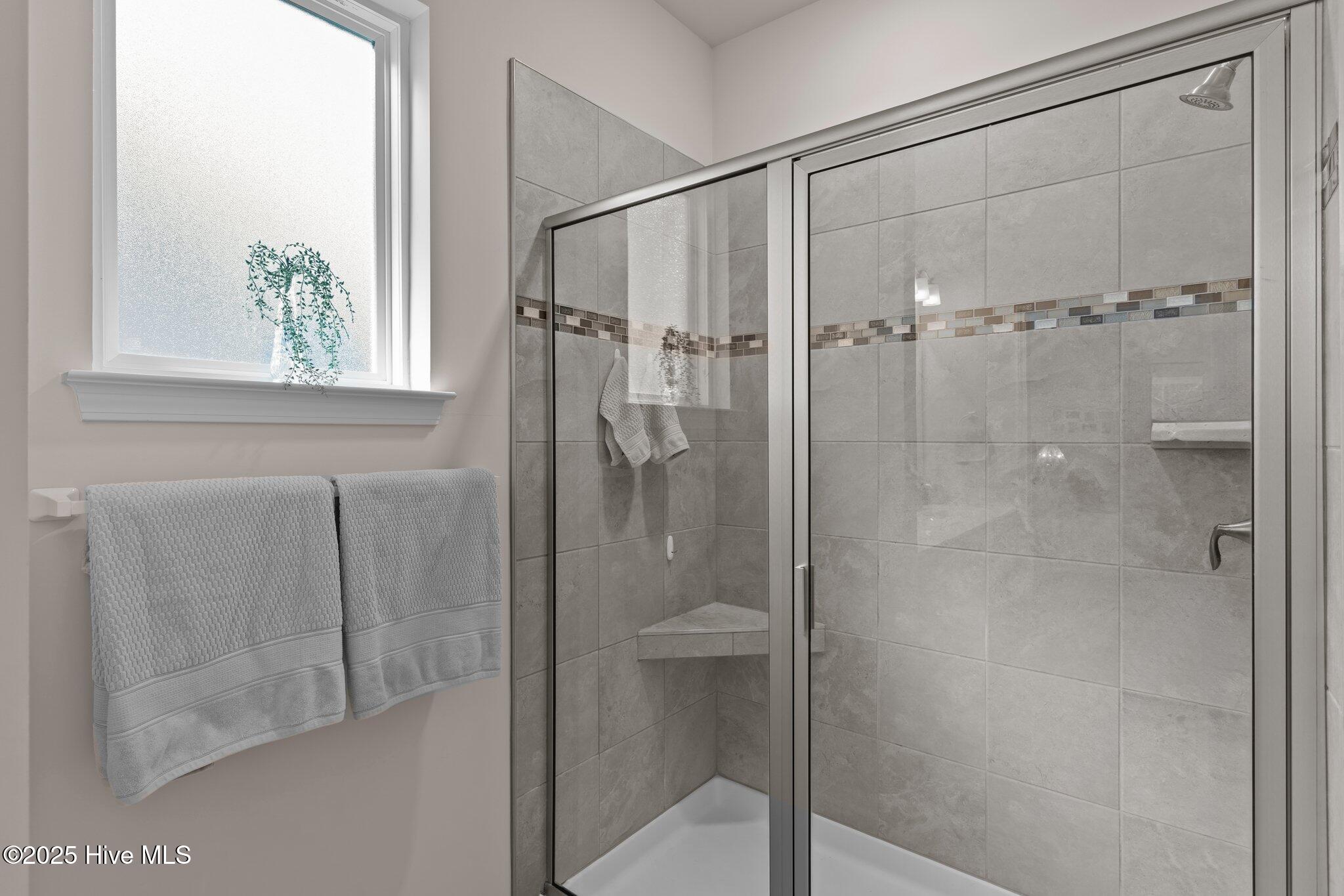 608 Dellcastle Court NW