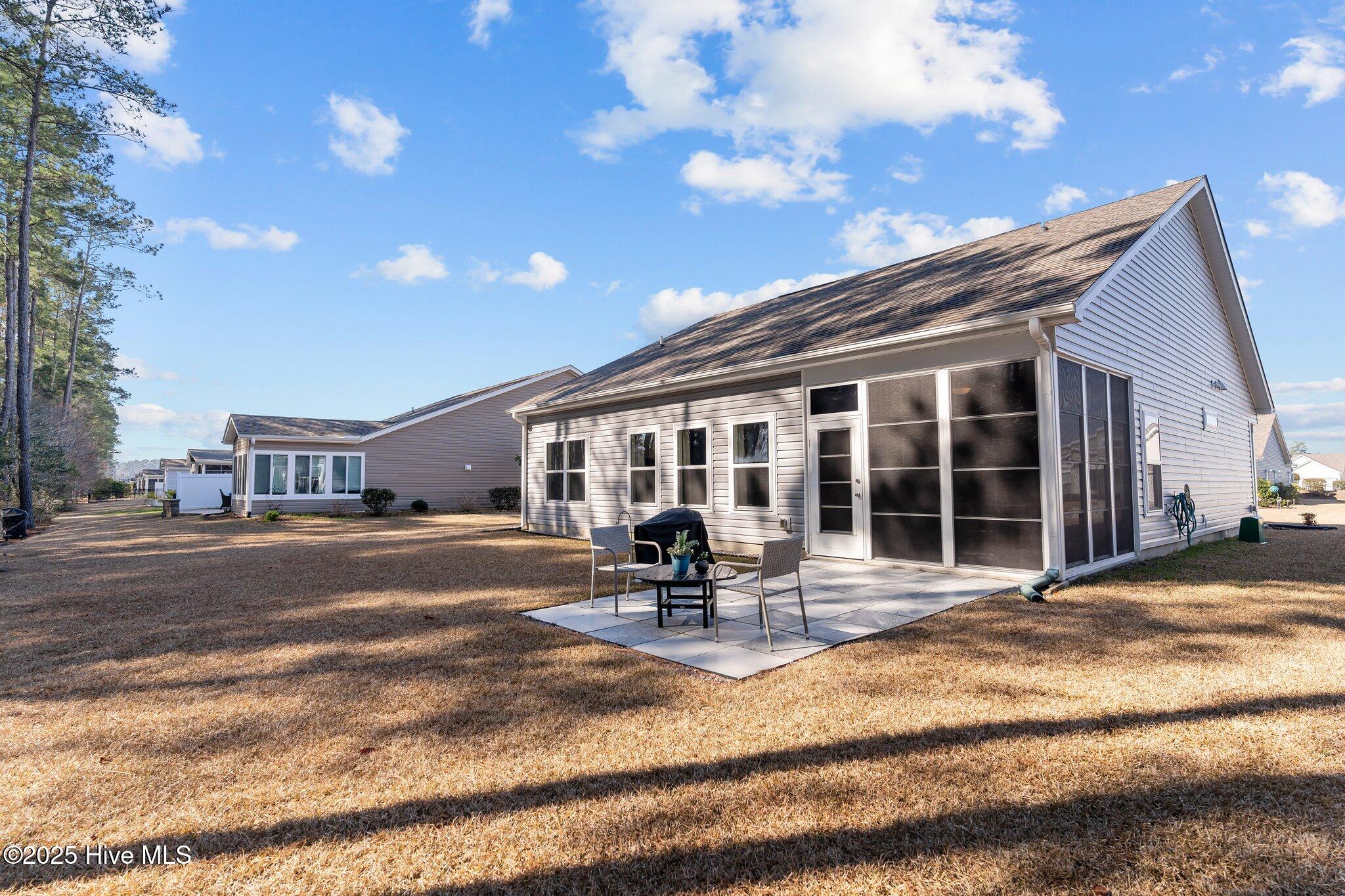 608 Dellcastle Court NW