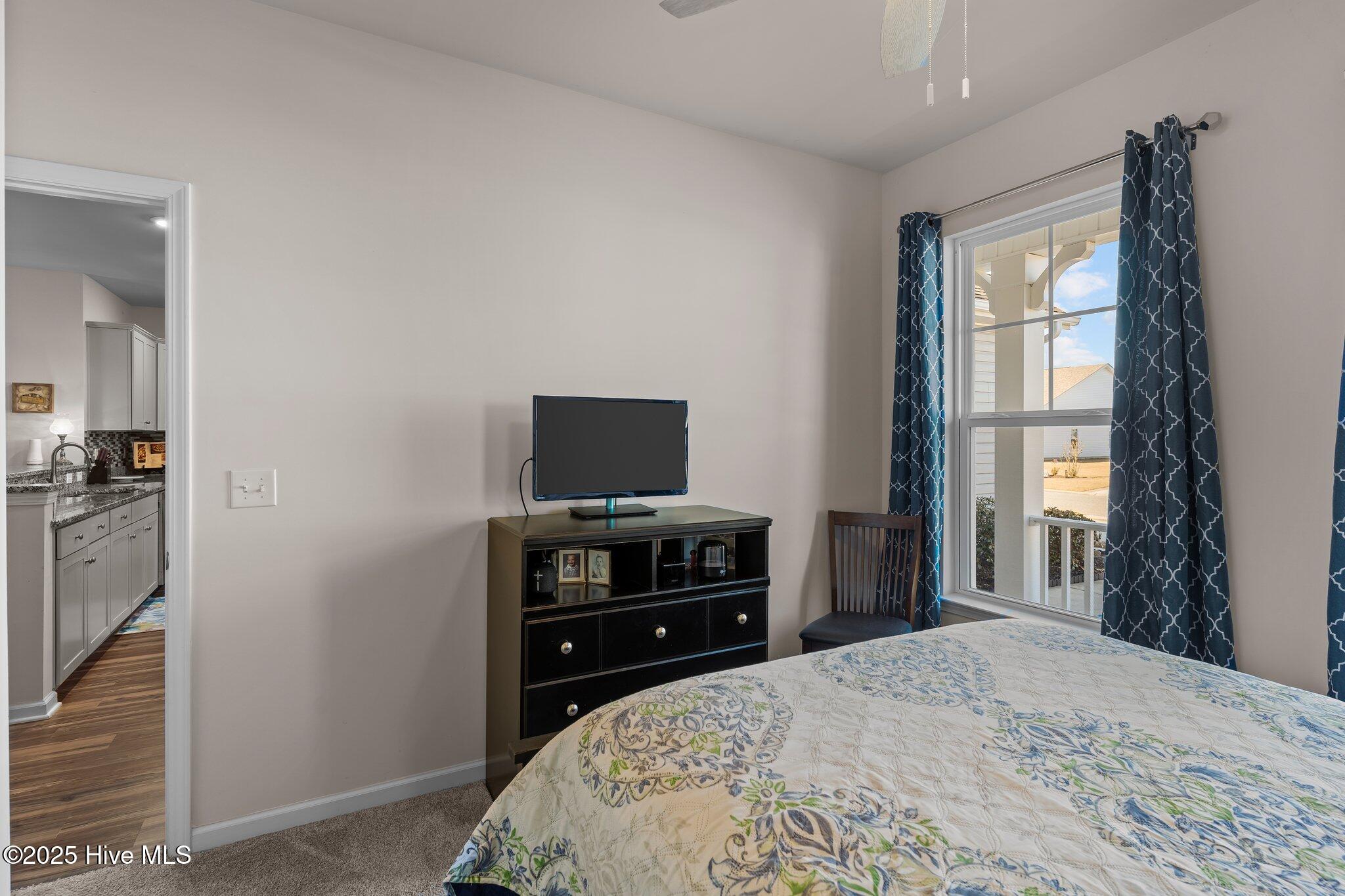 608 Dellcastle Court NW