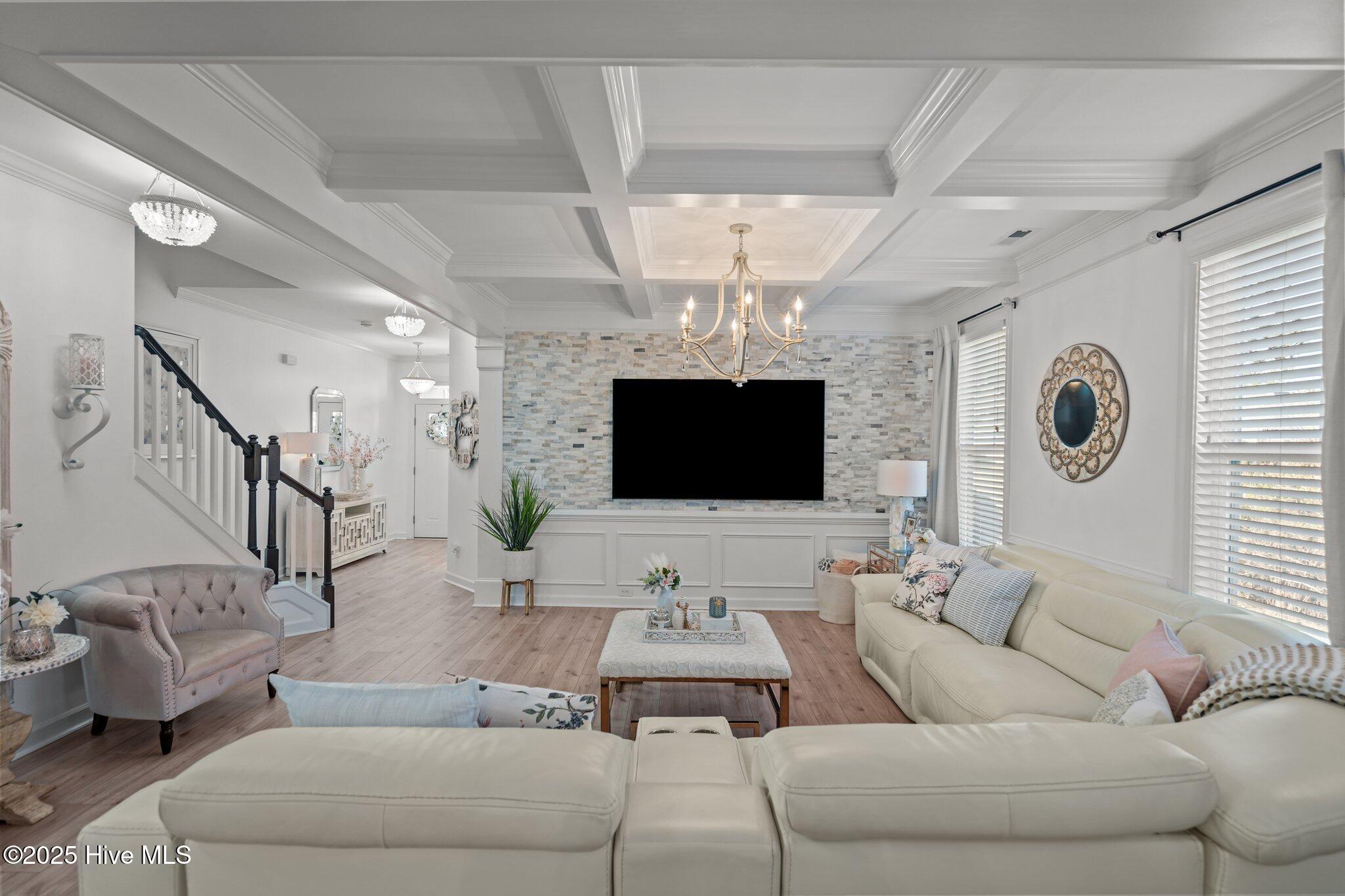 6151 Willow Glen Drive