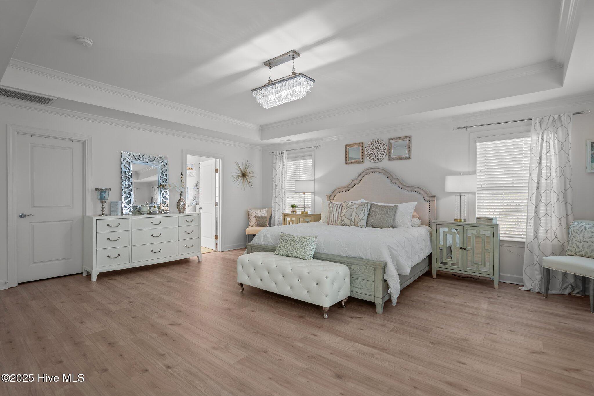 6151 Willow Glen Drive