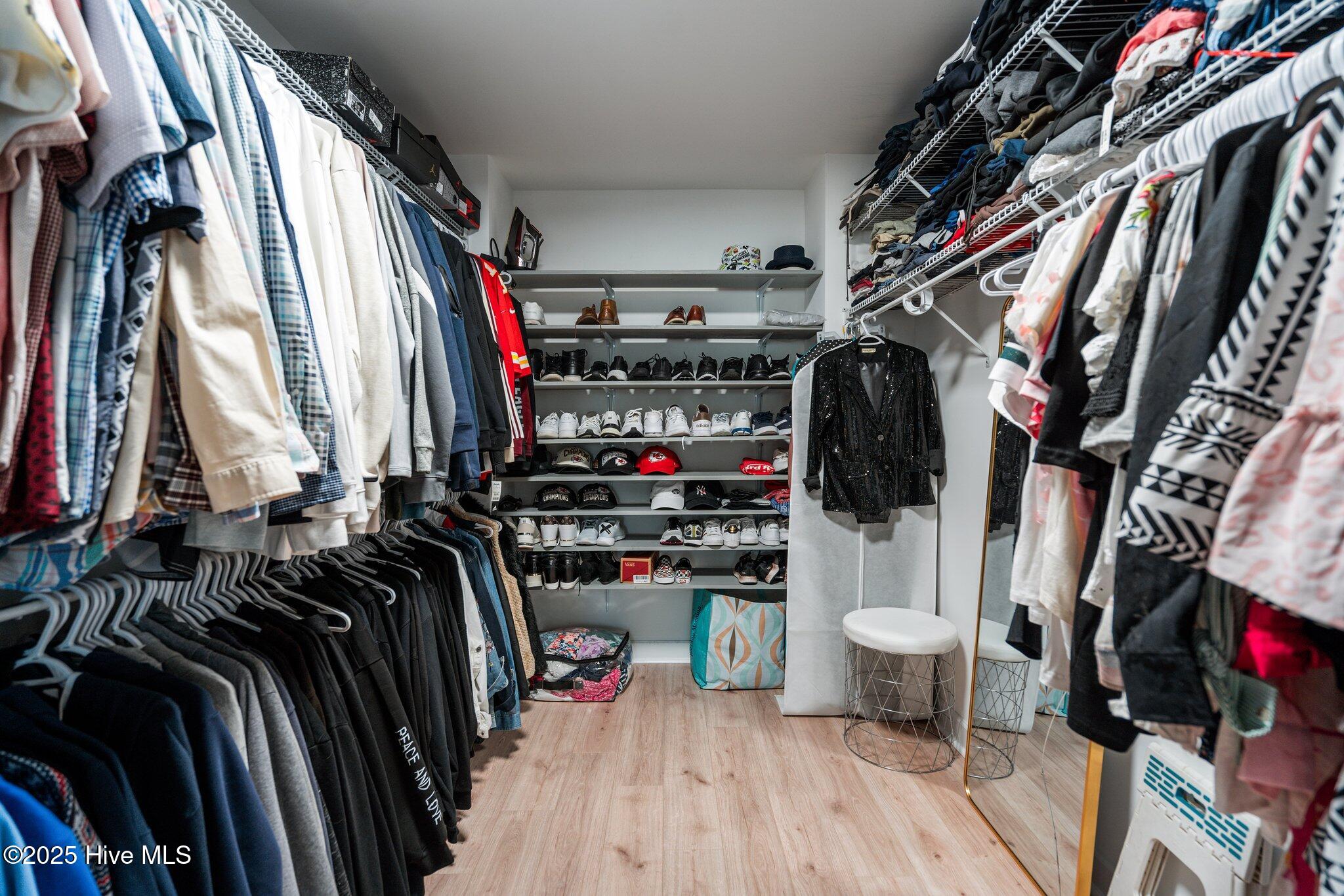 6151 Willow Glen Drive