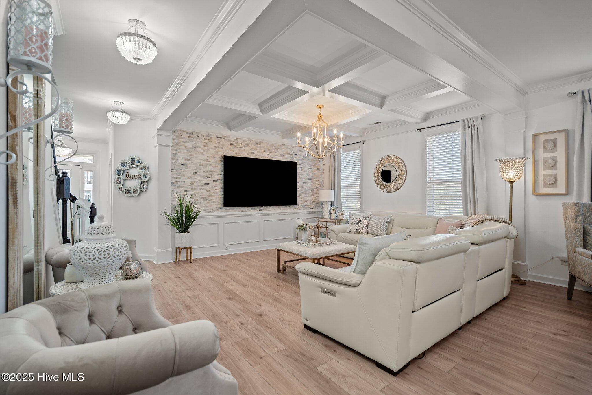 6151 Willow Glen Drive