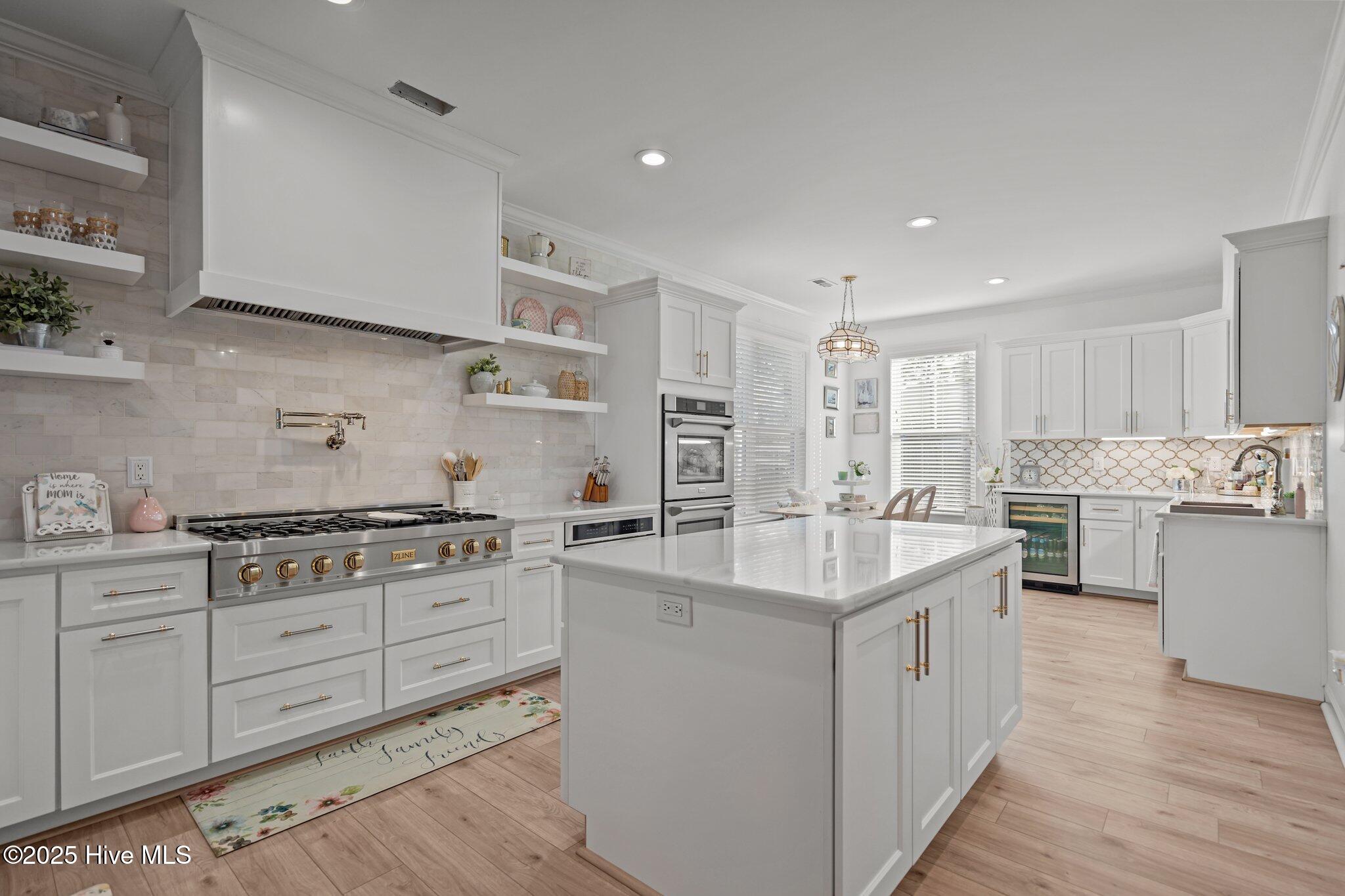 6151 Willow Glen Drive