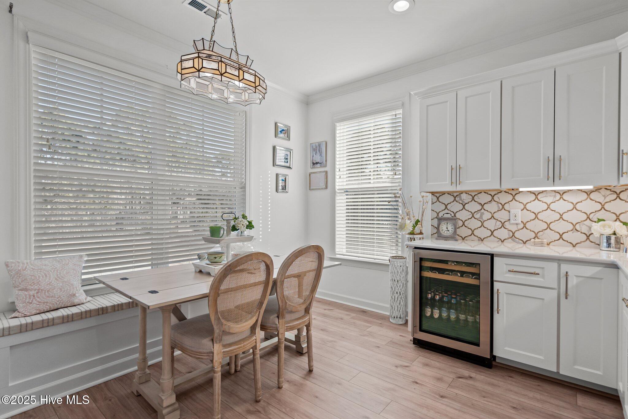 6151 Willow Glen Drive