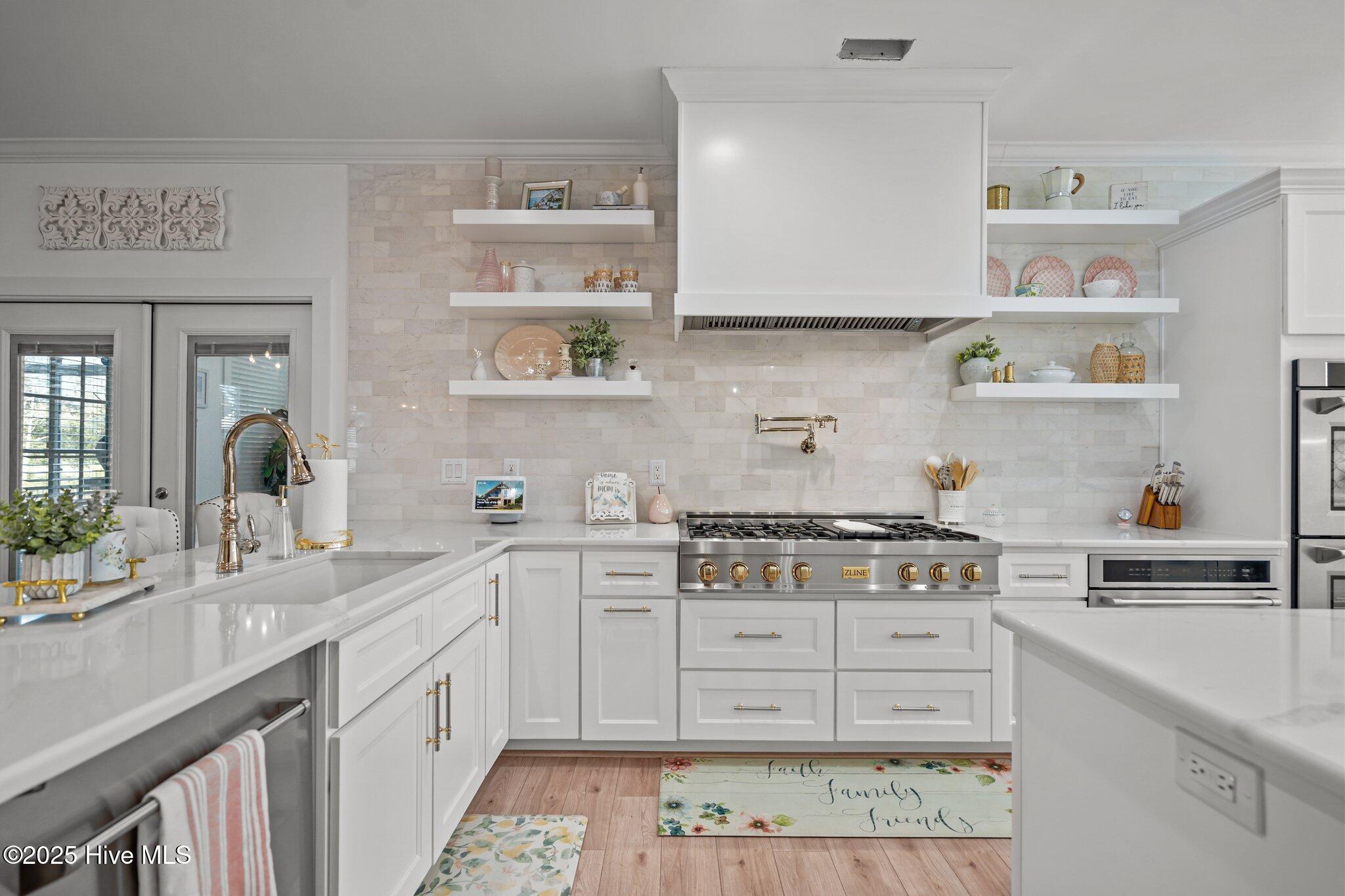 6151 Willow Glen Drive