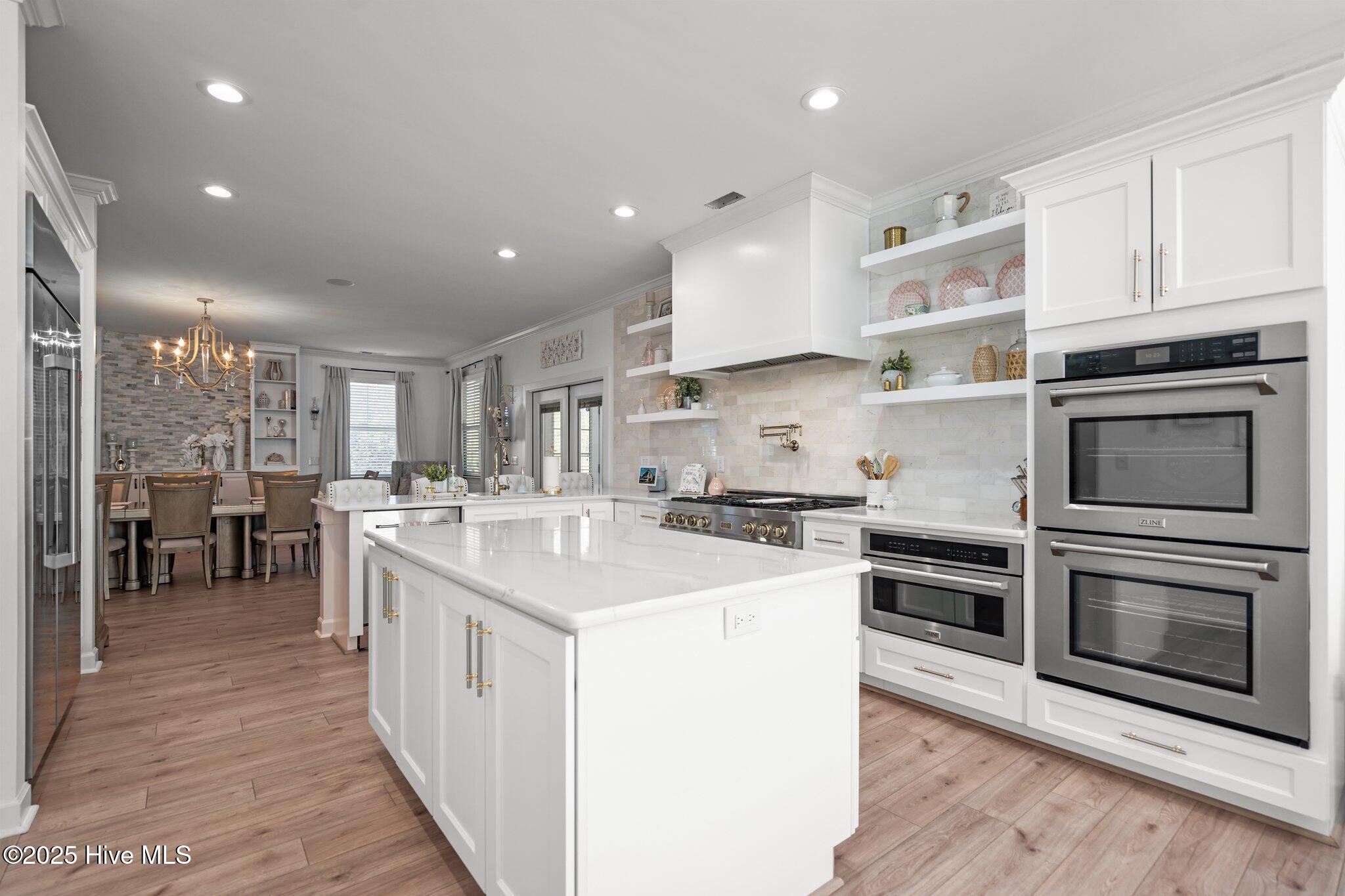 6151 Willow Glen Drive