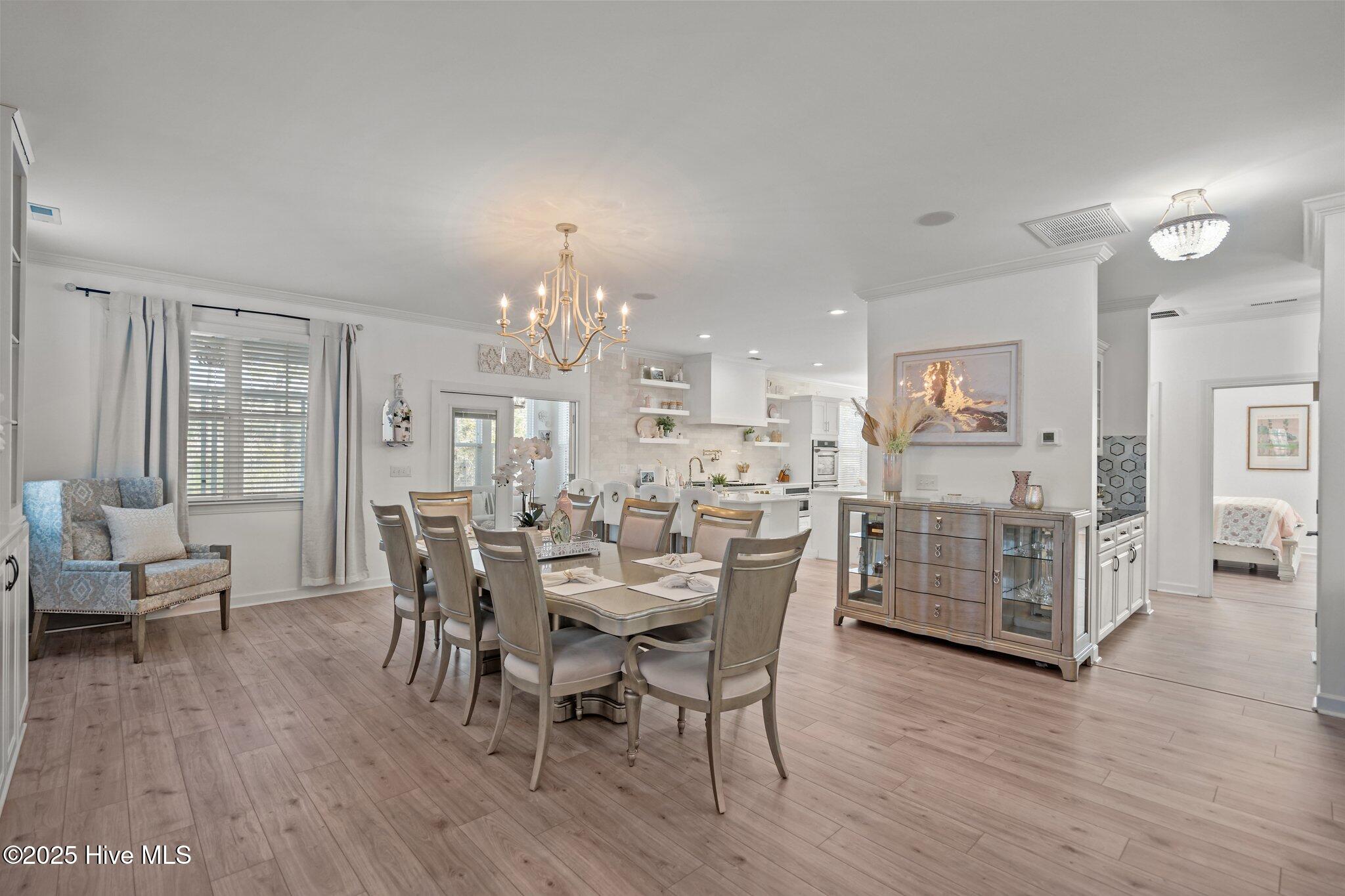 6151 Willow Glen Drive