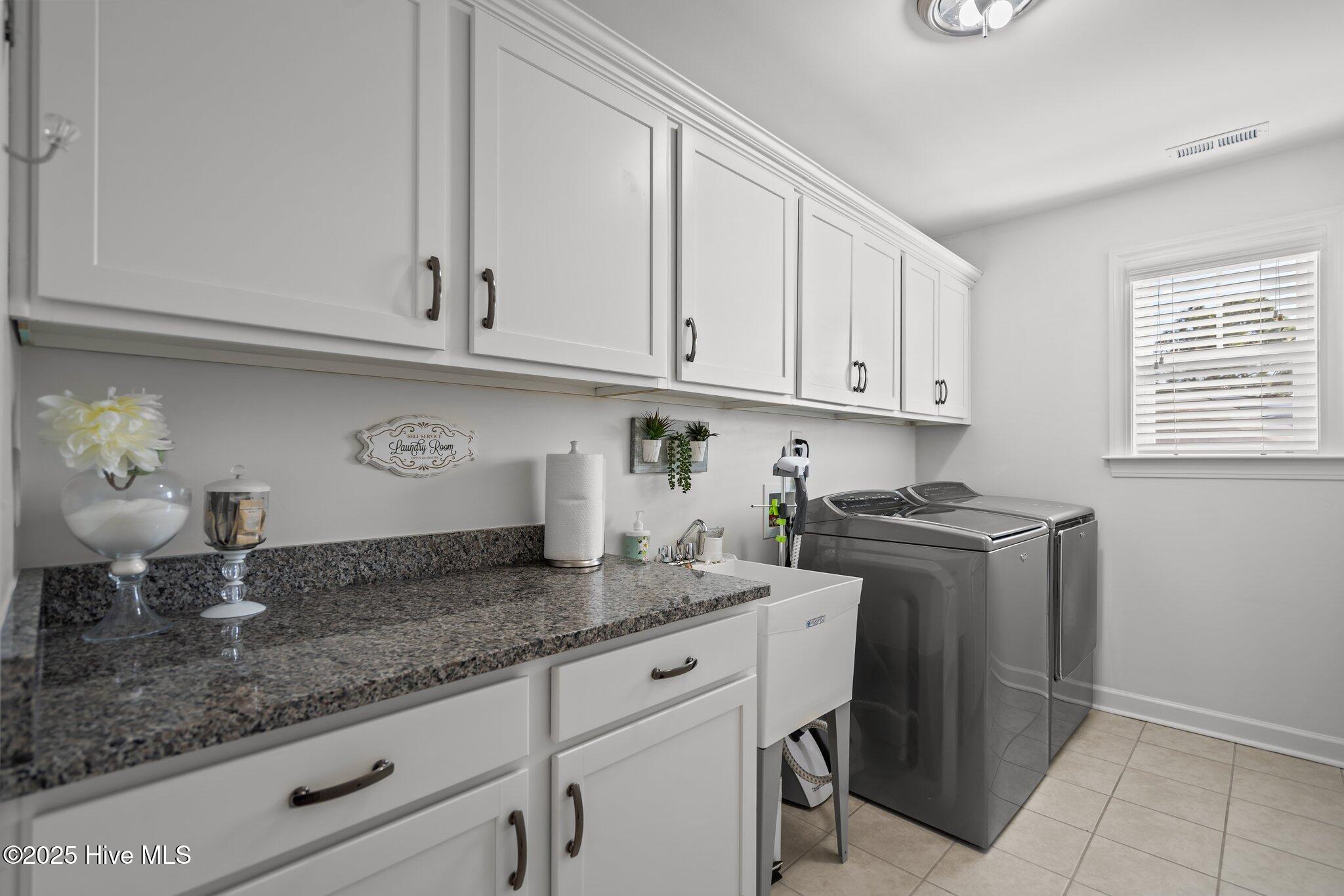 6151 Willow Glen Drive