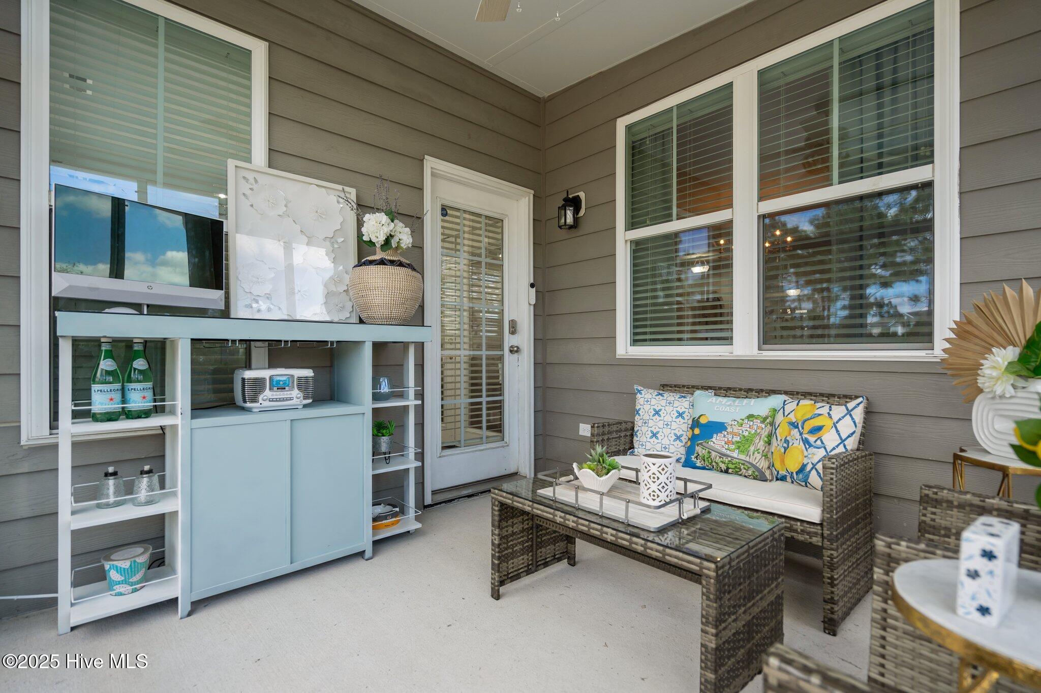 6151 Willow Glen Drive