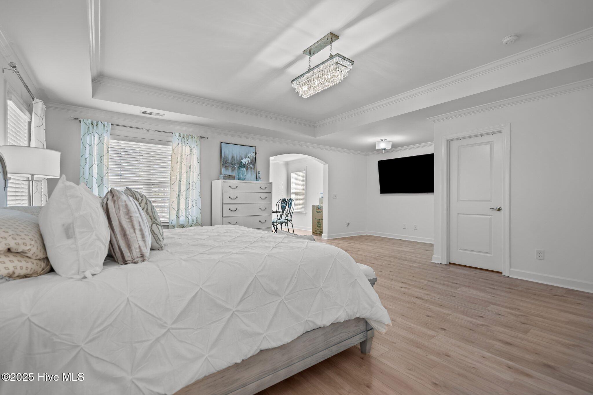 6151 Willow Glen Drive