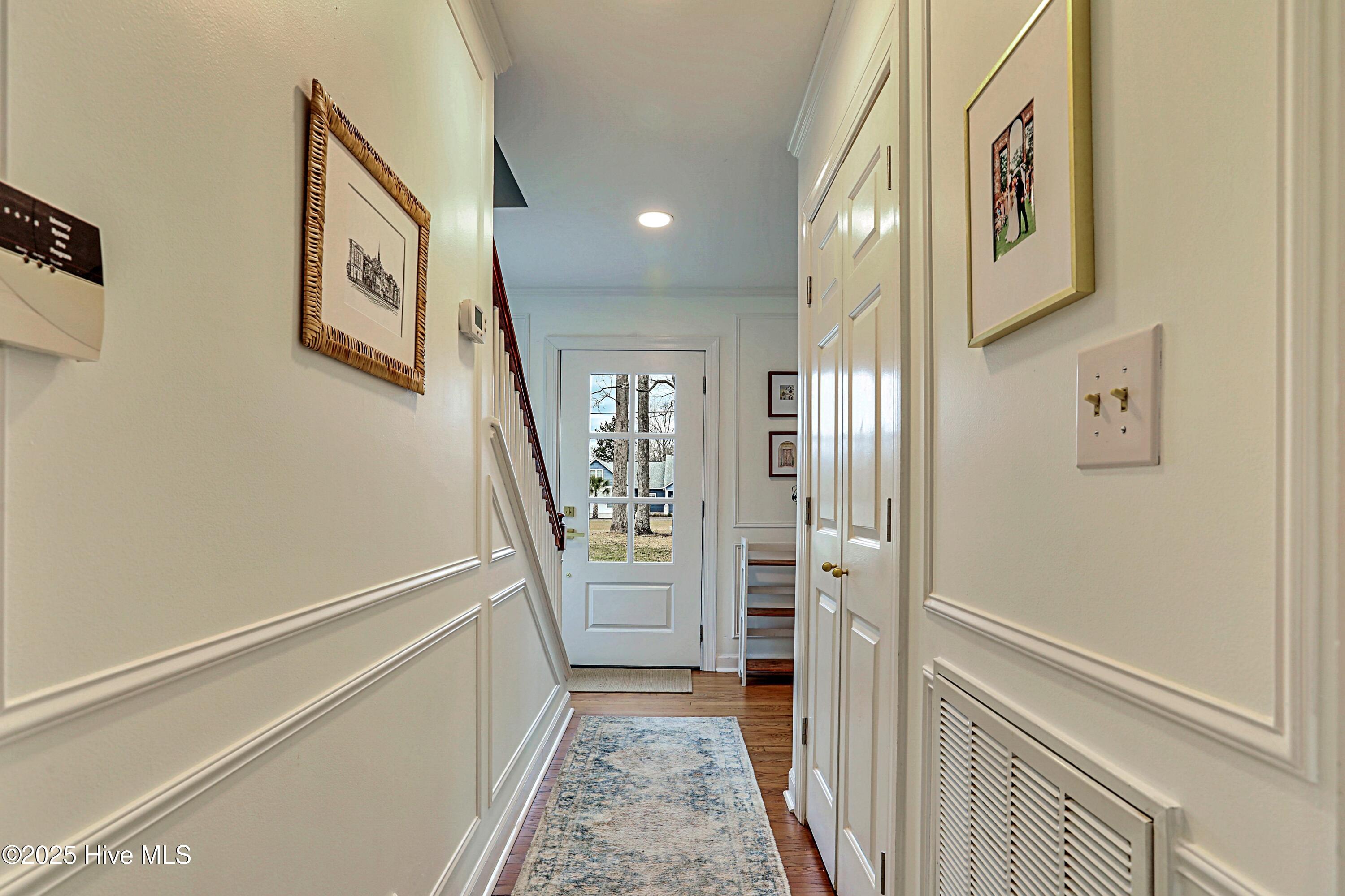 1690 Scotts Hill Loop Road