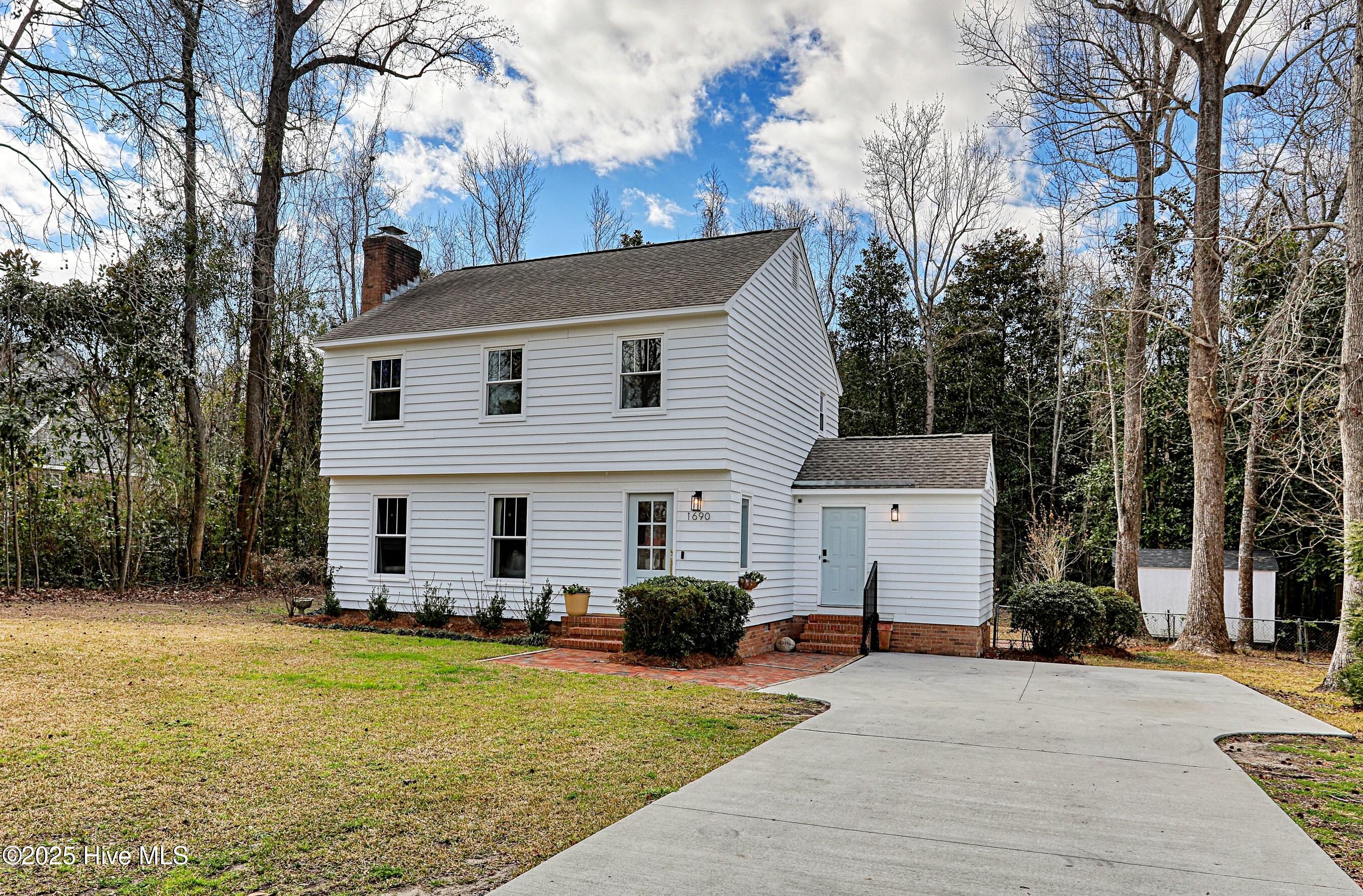 1690 Scotts Hill Loop Road