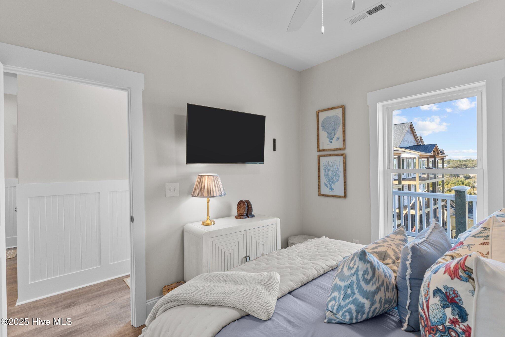 1443 New River Inlet Road