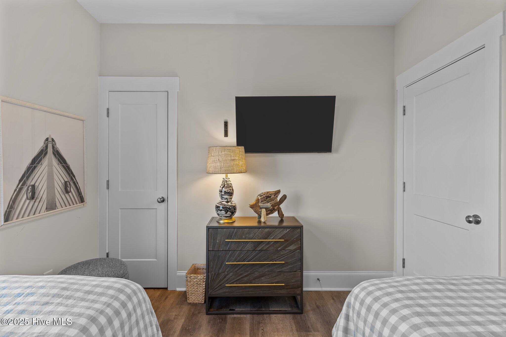 1443 New River Inlet Road