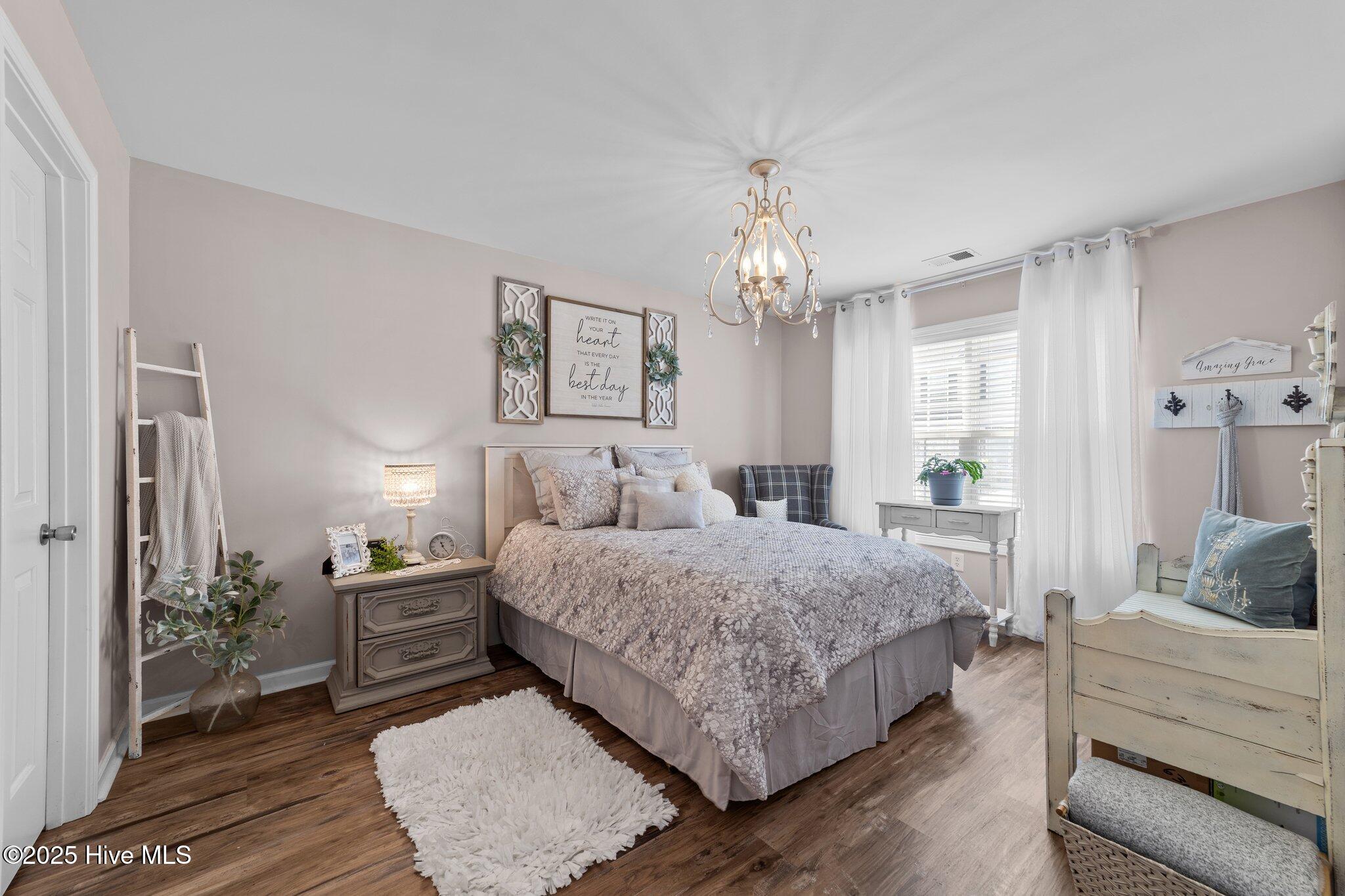 109 Cobblers Circle