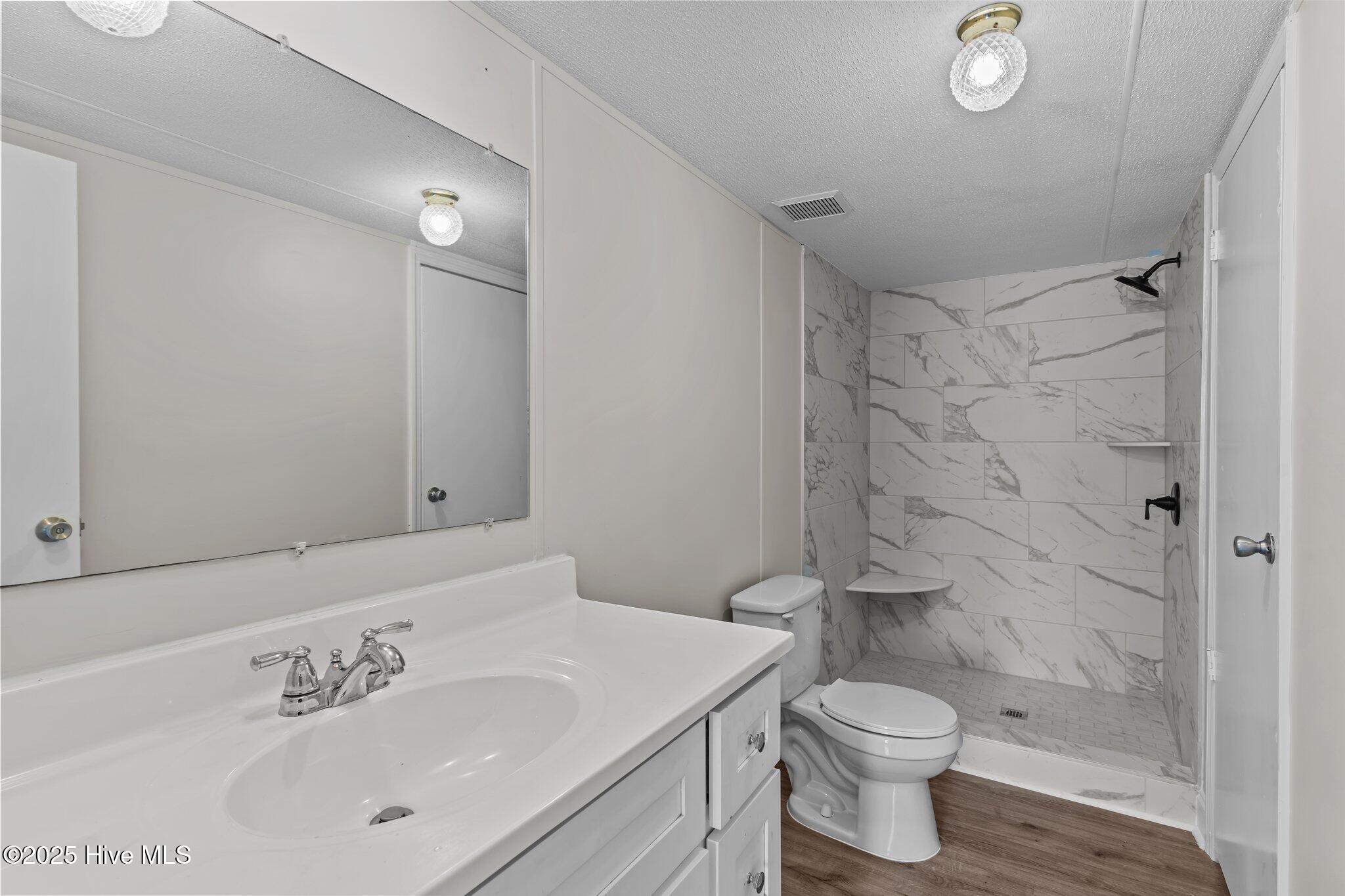 2951 Lone Tree Court