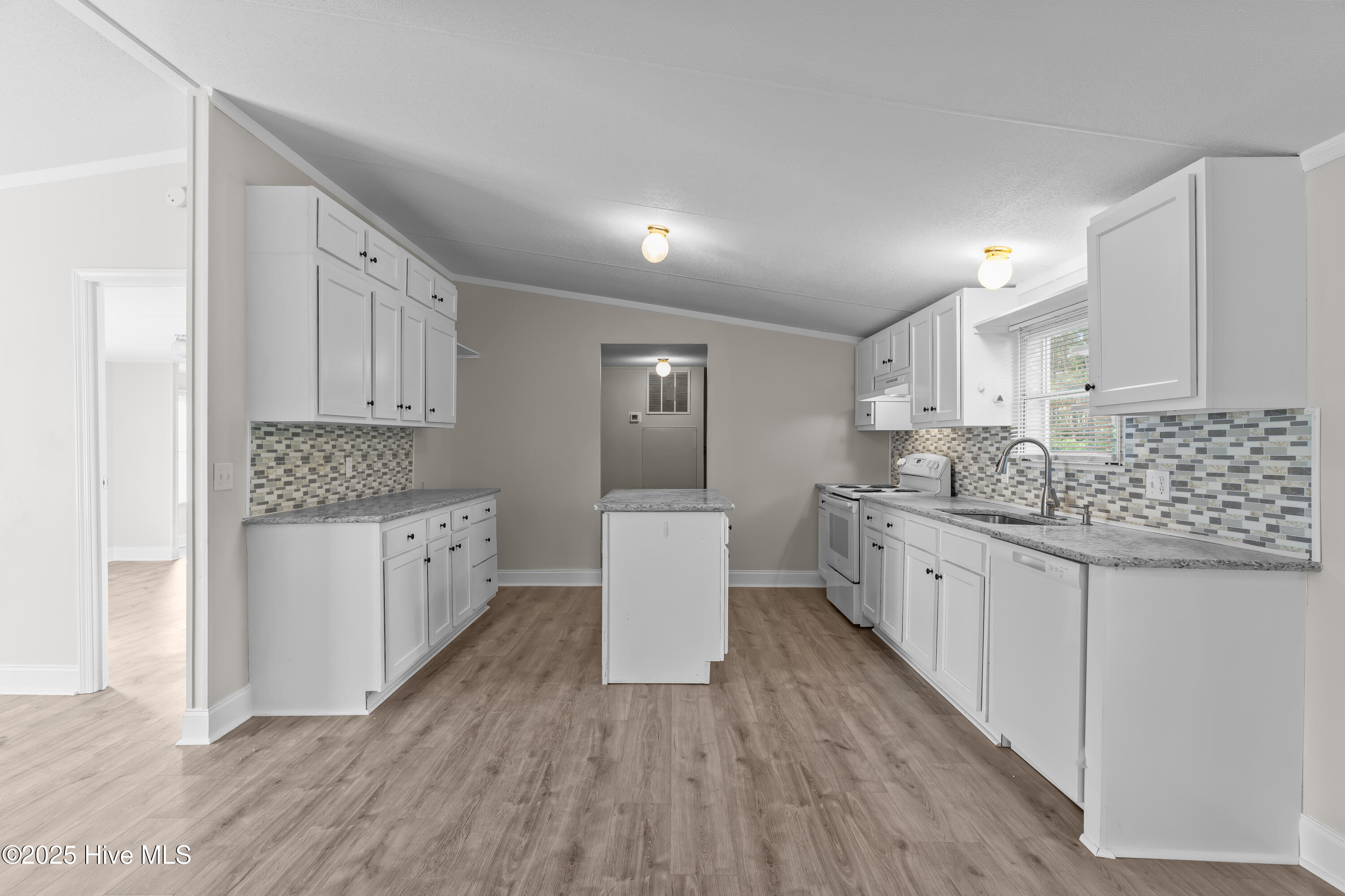 2951 Lone Tree Court