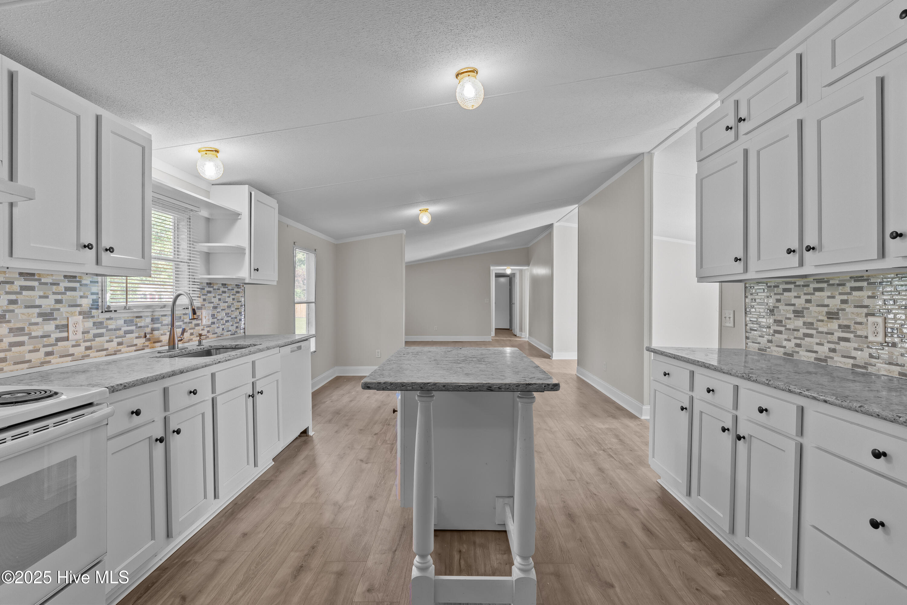 2951 Lone Tree Court