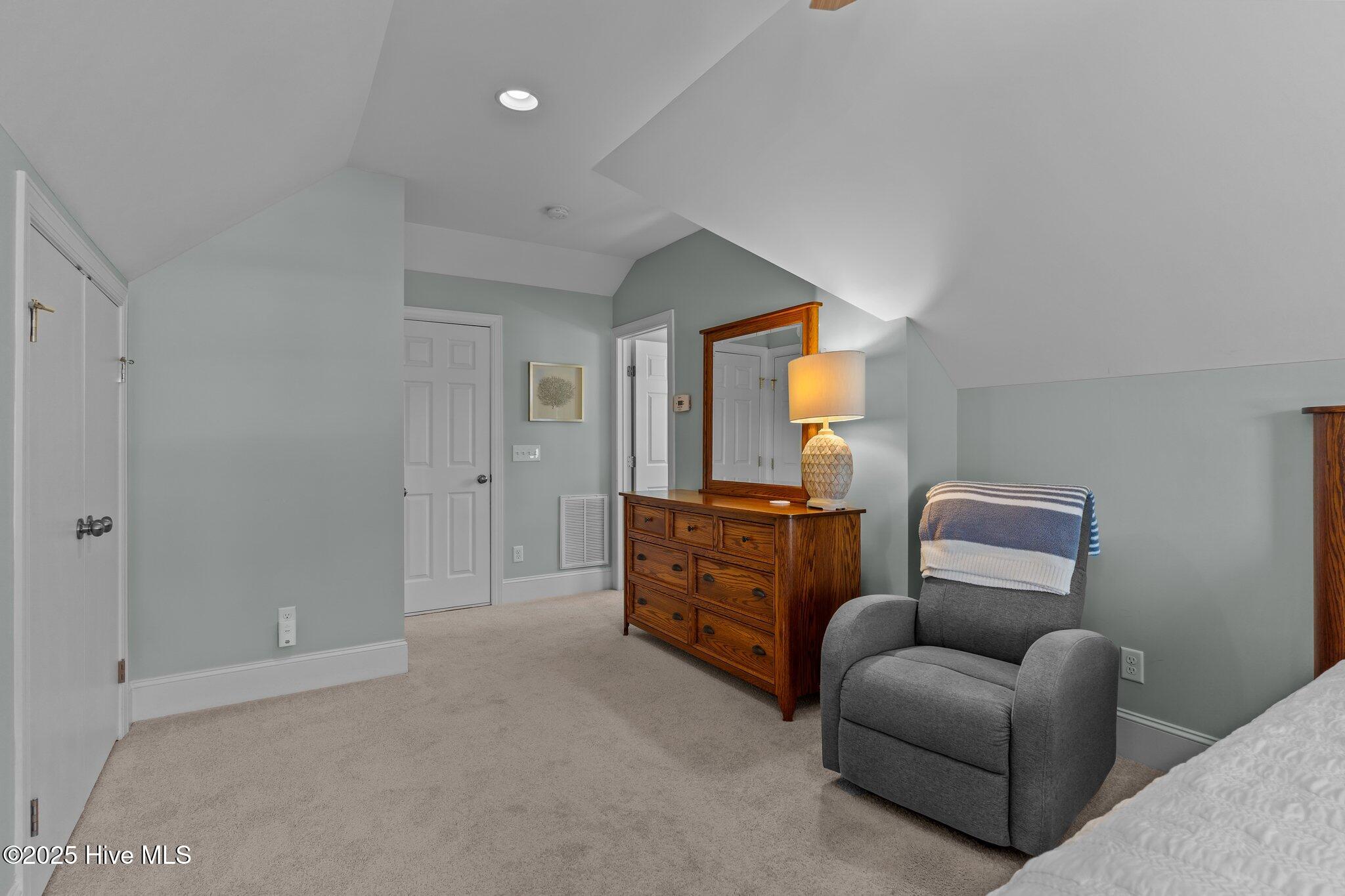 1115 Cloverdale Court