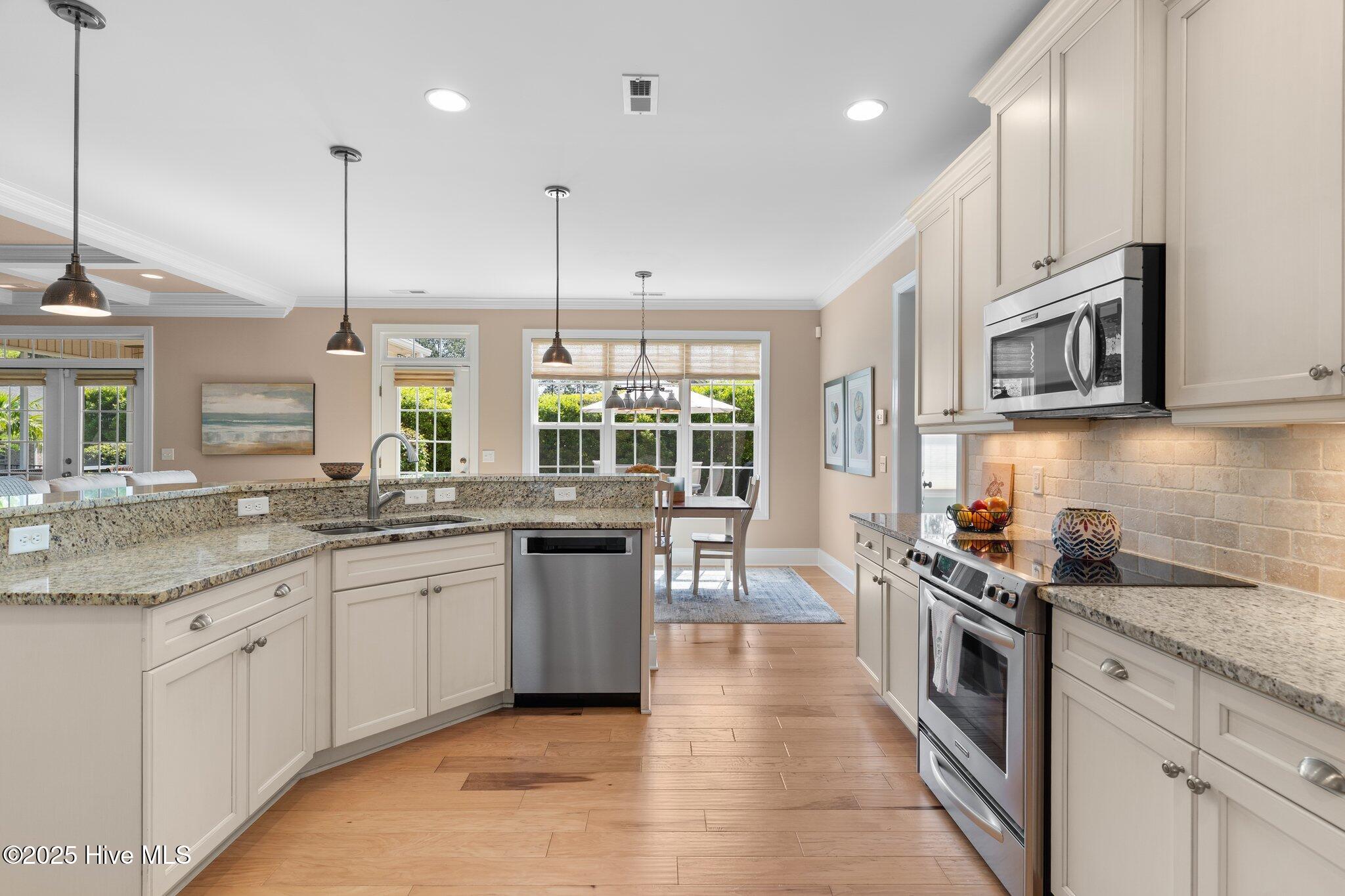 1115 Cloverdale Court