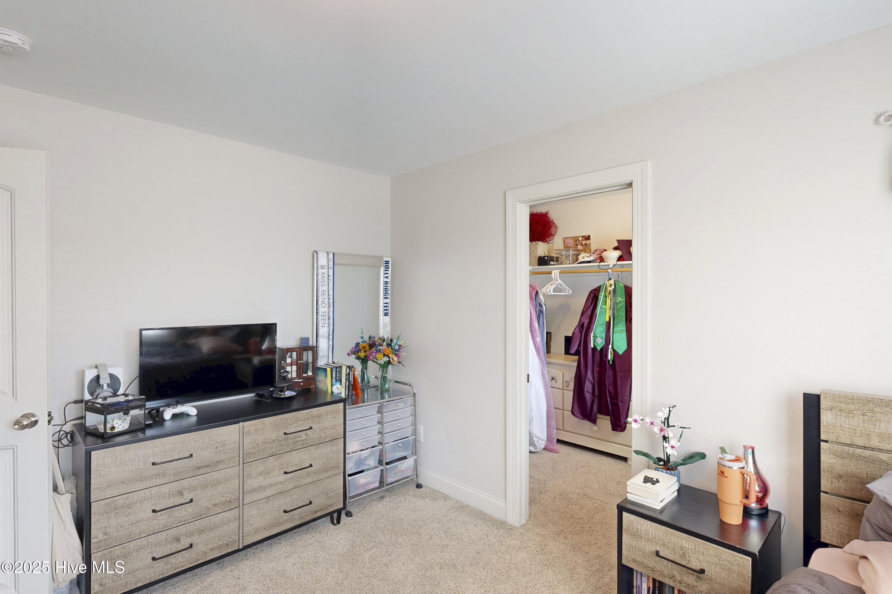 110 E Goldeneye Court