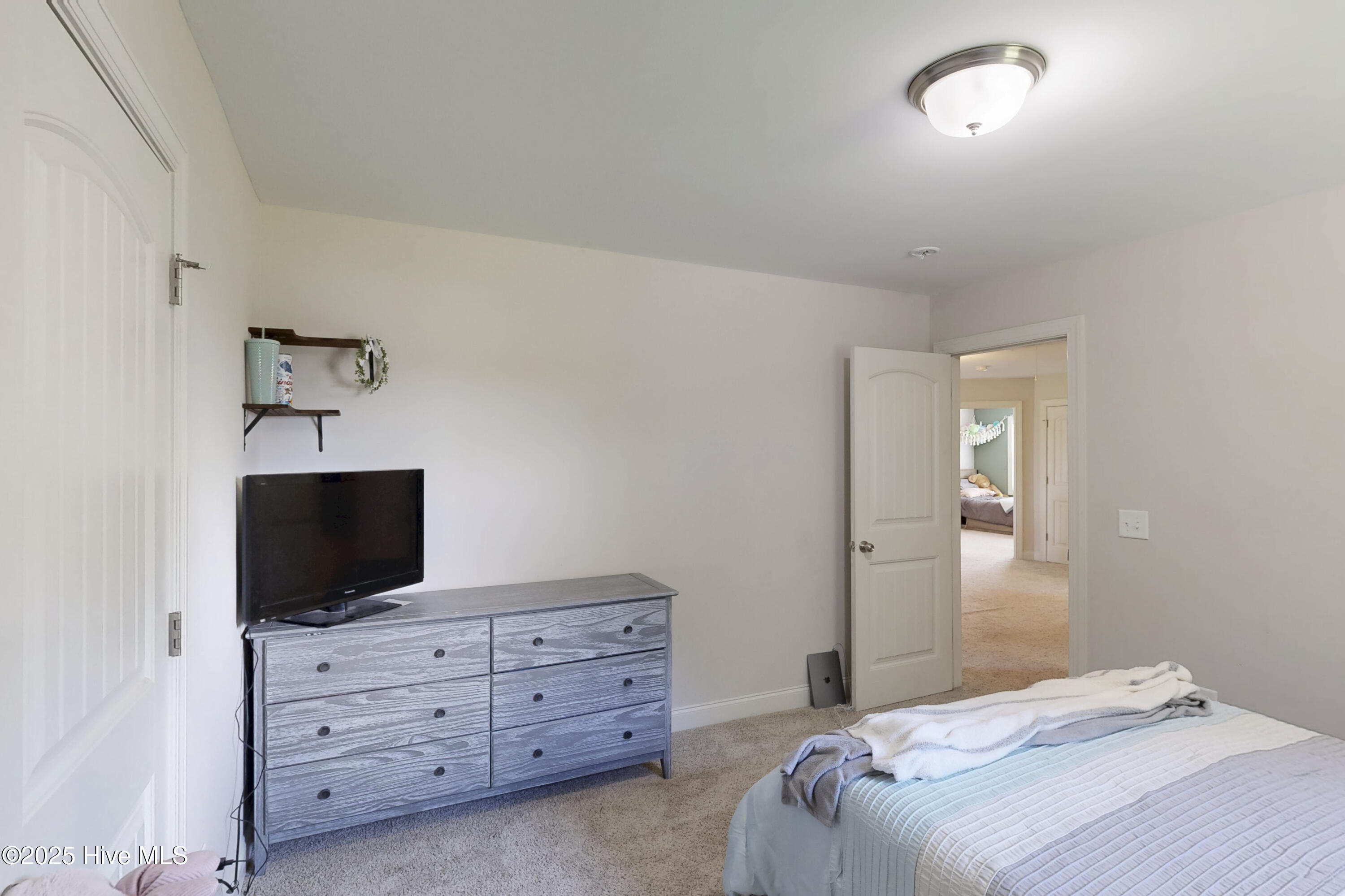 110 E Goldeneye Court