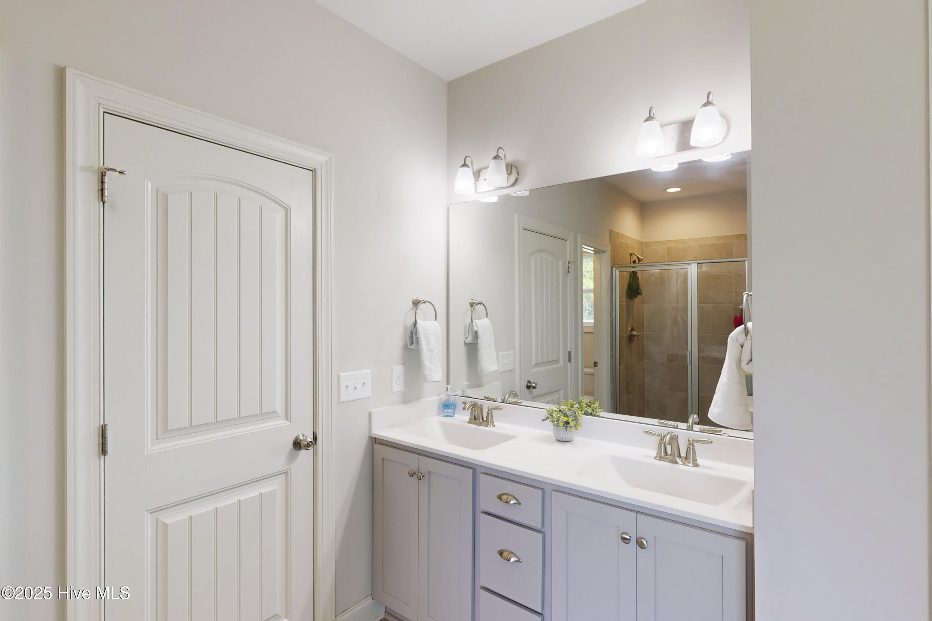 110 E Goldeneye Court