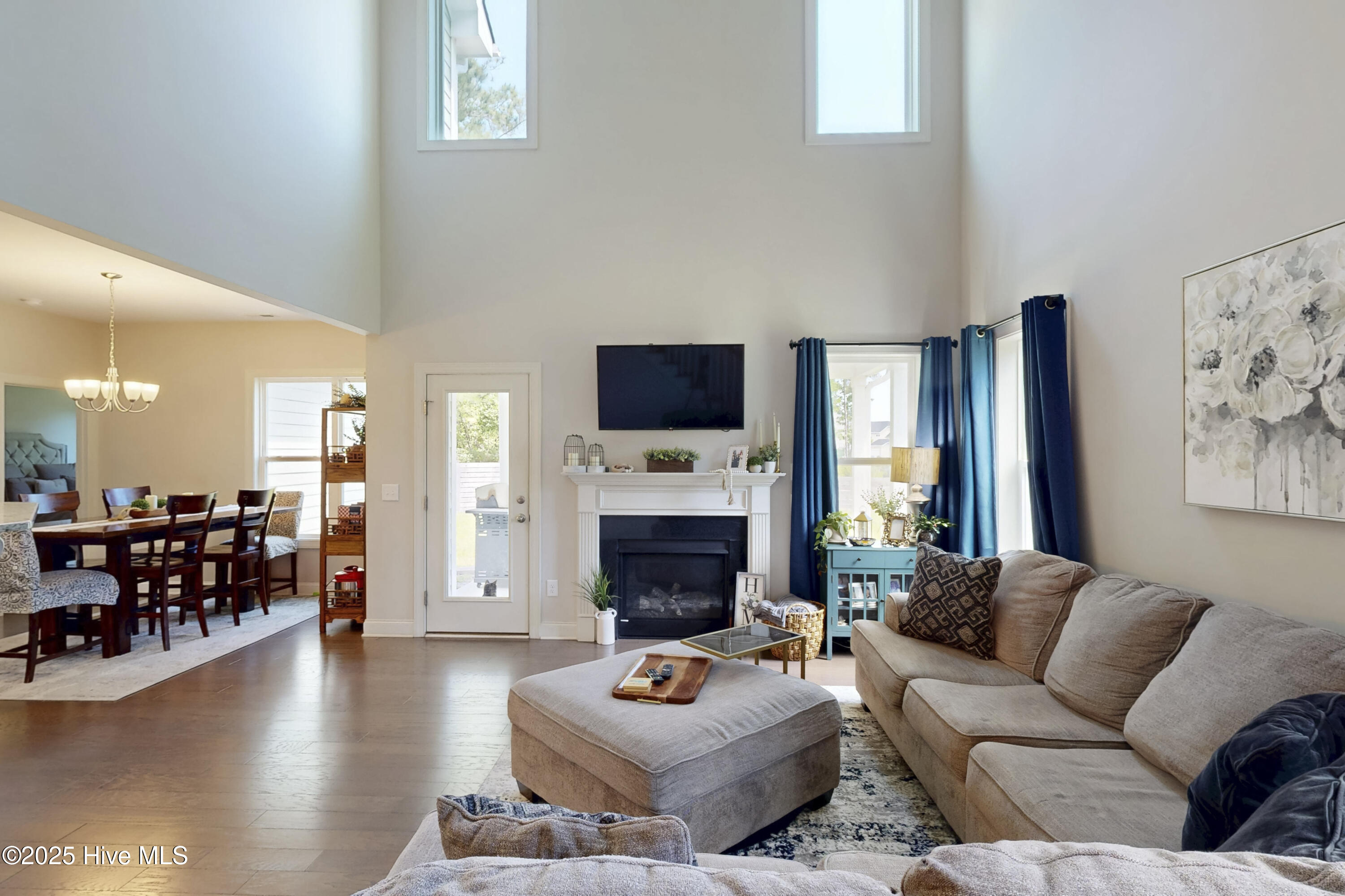 110 E Goldeneye Court