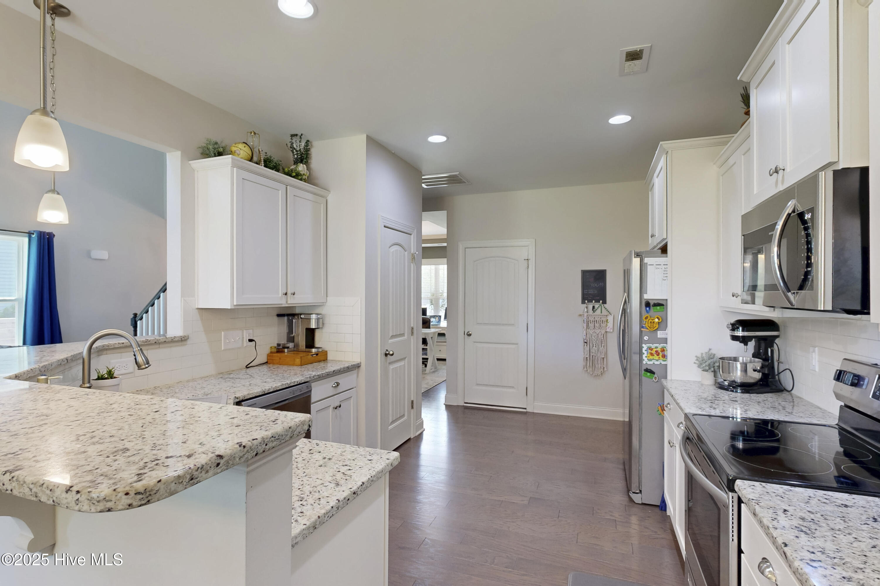 110 E Goldeneye Court