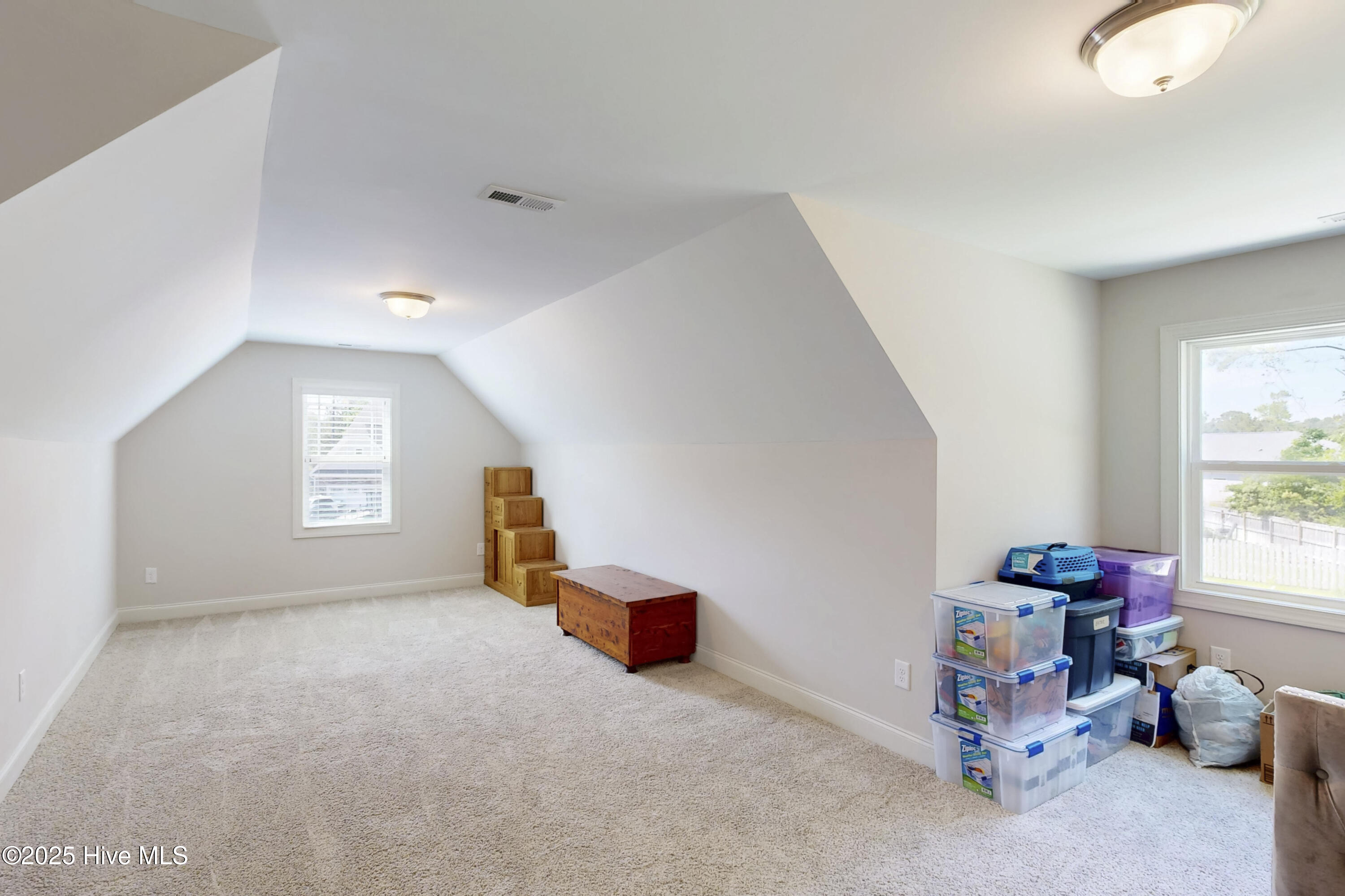 110 E Goldeneye Court