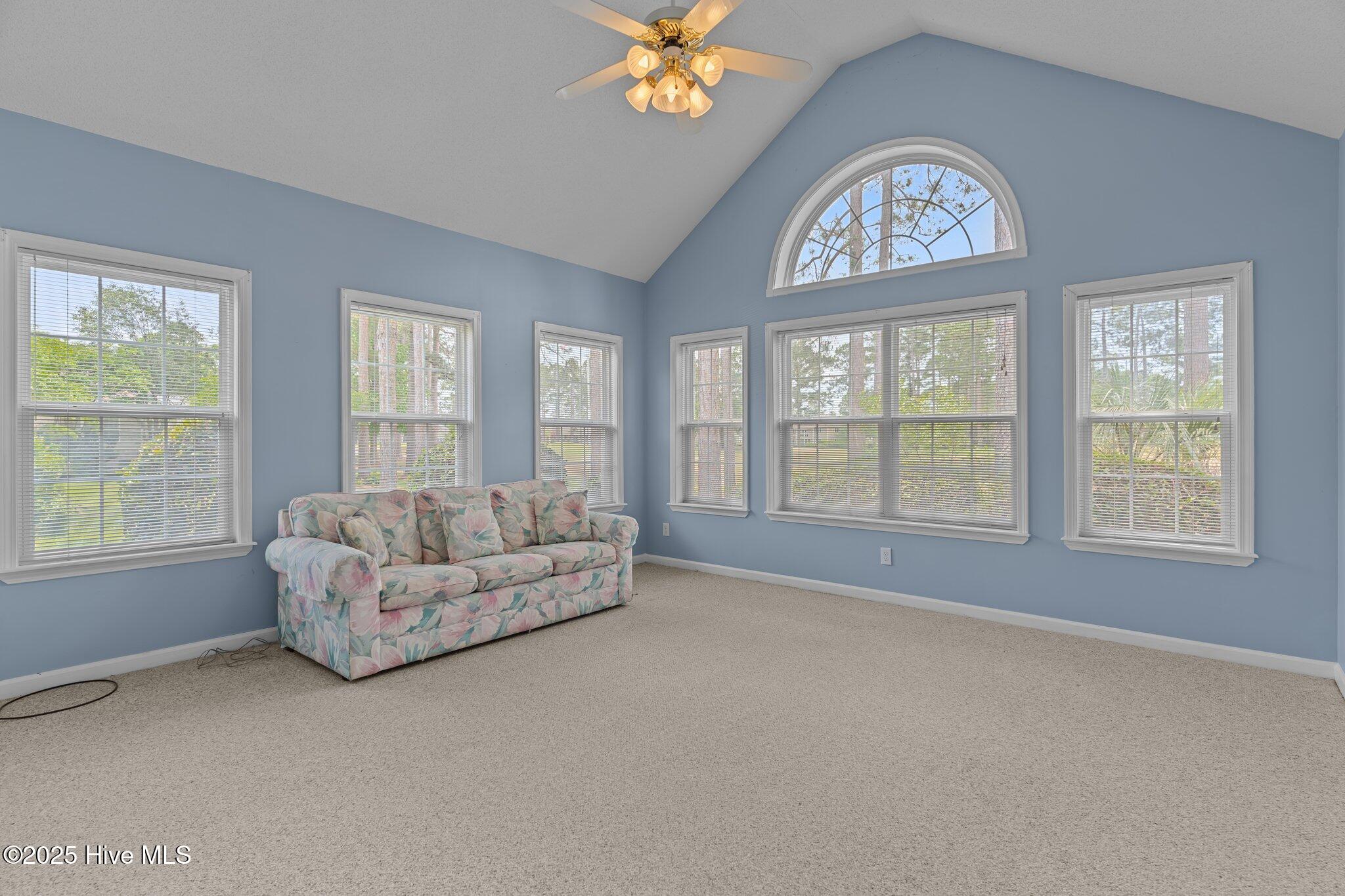 533 Montaigne Court NW