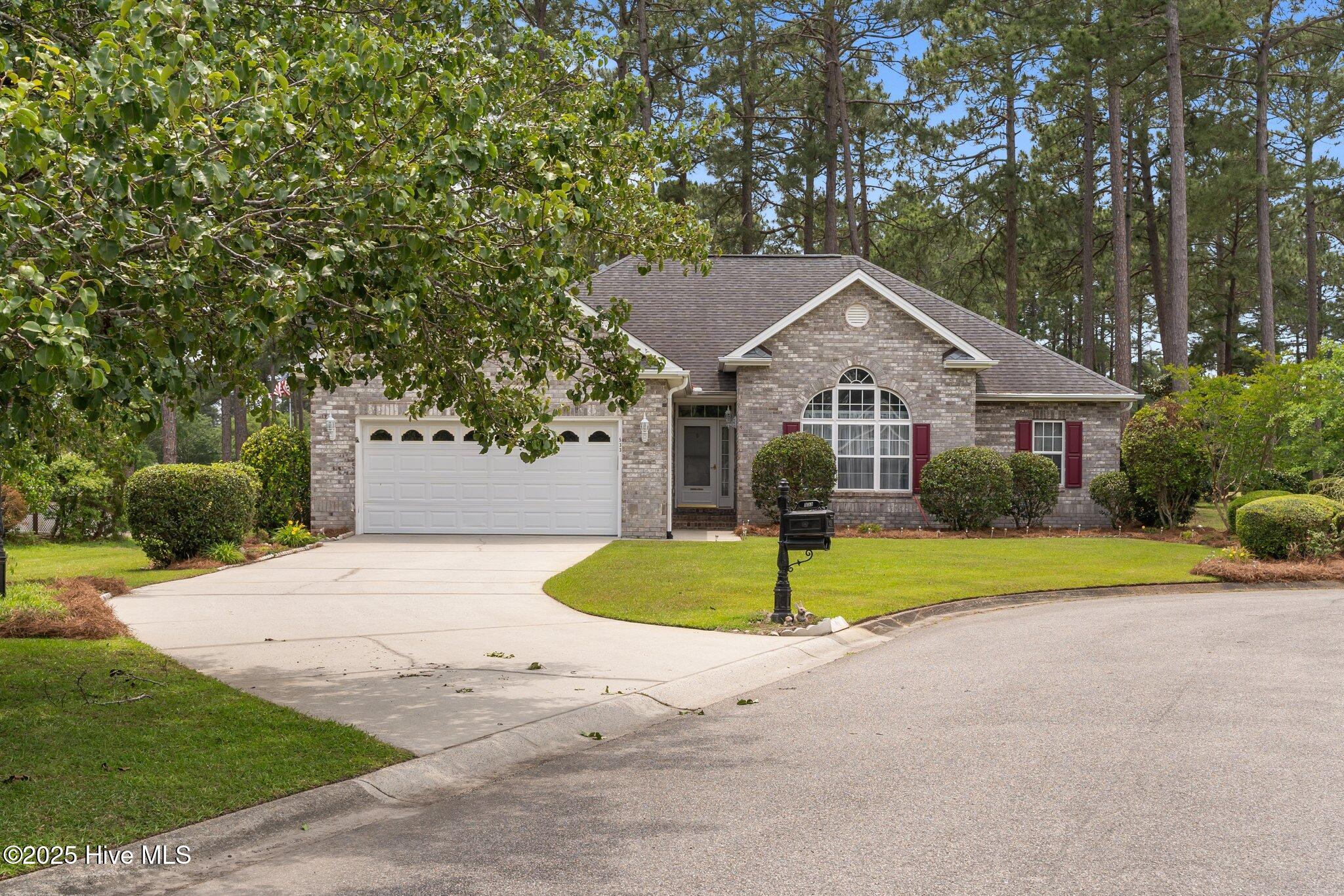 533 Montaigne Court NW