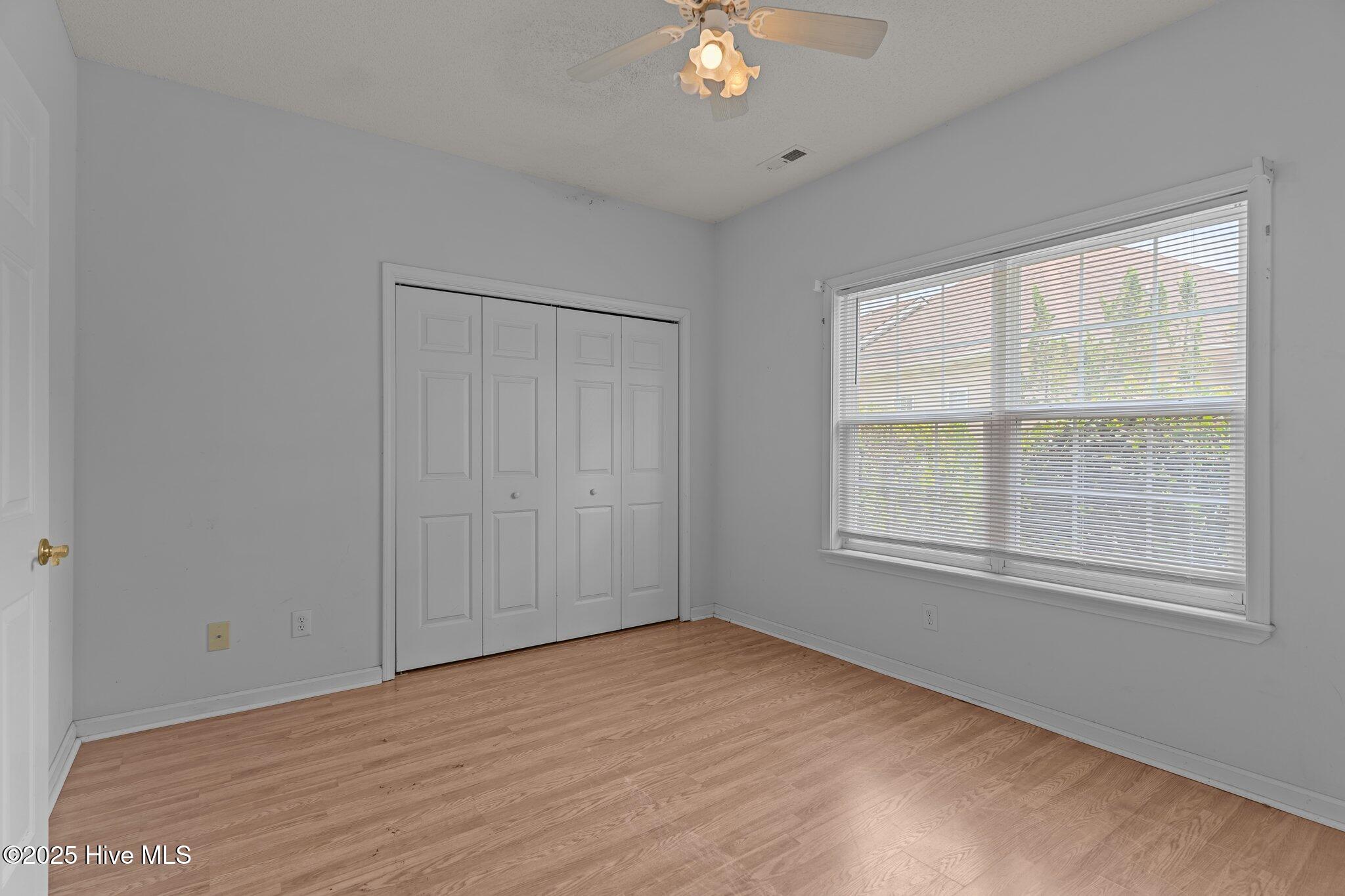 533 Montaigne Court NW