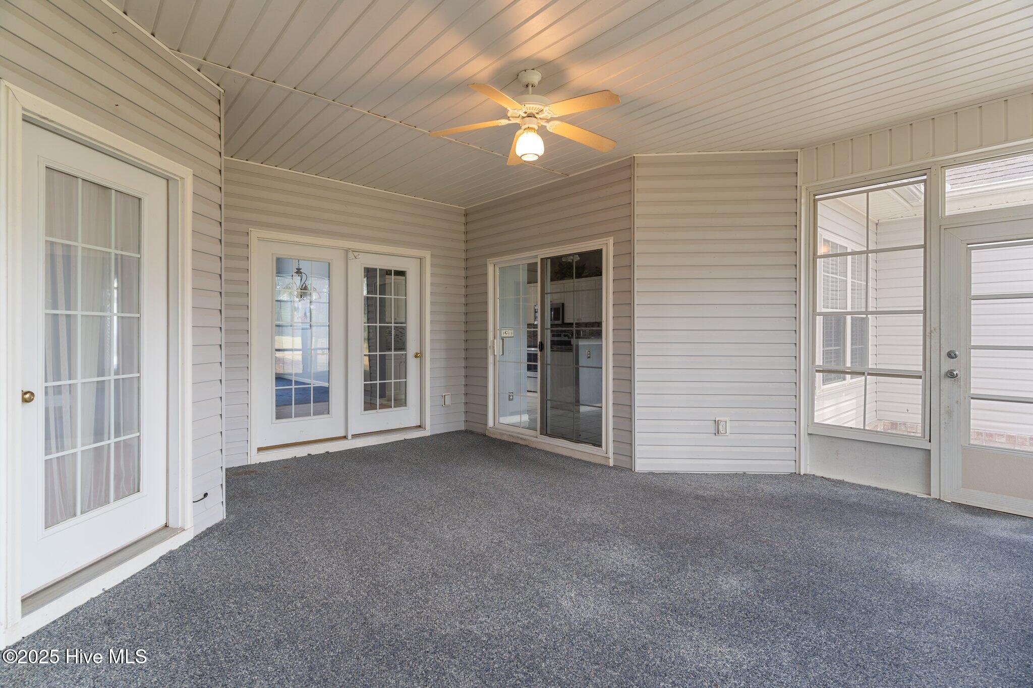 533 Montaigne Court NW