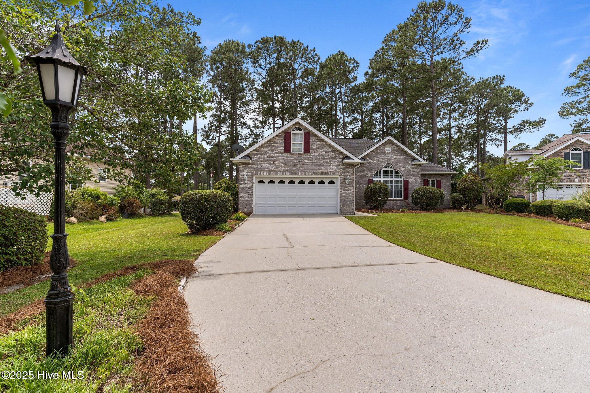 533 Montaigne Court NW