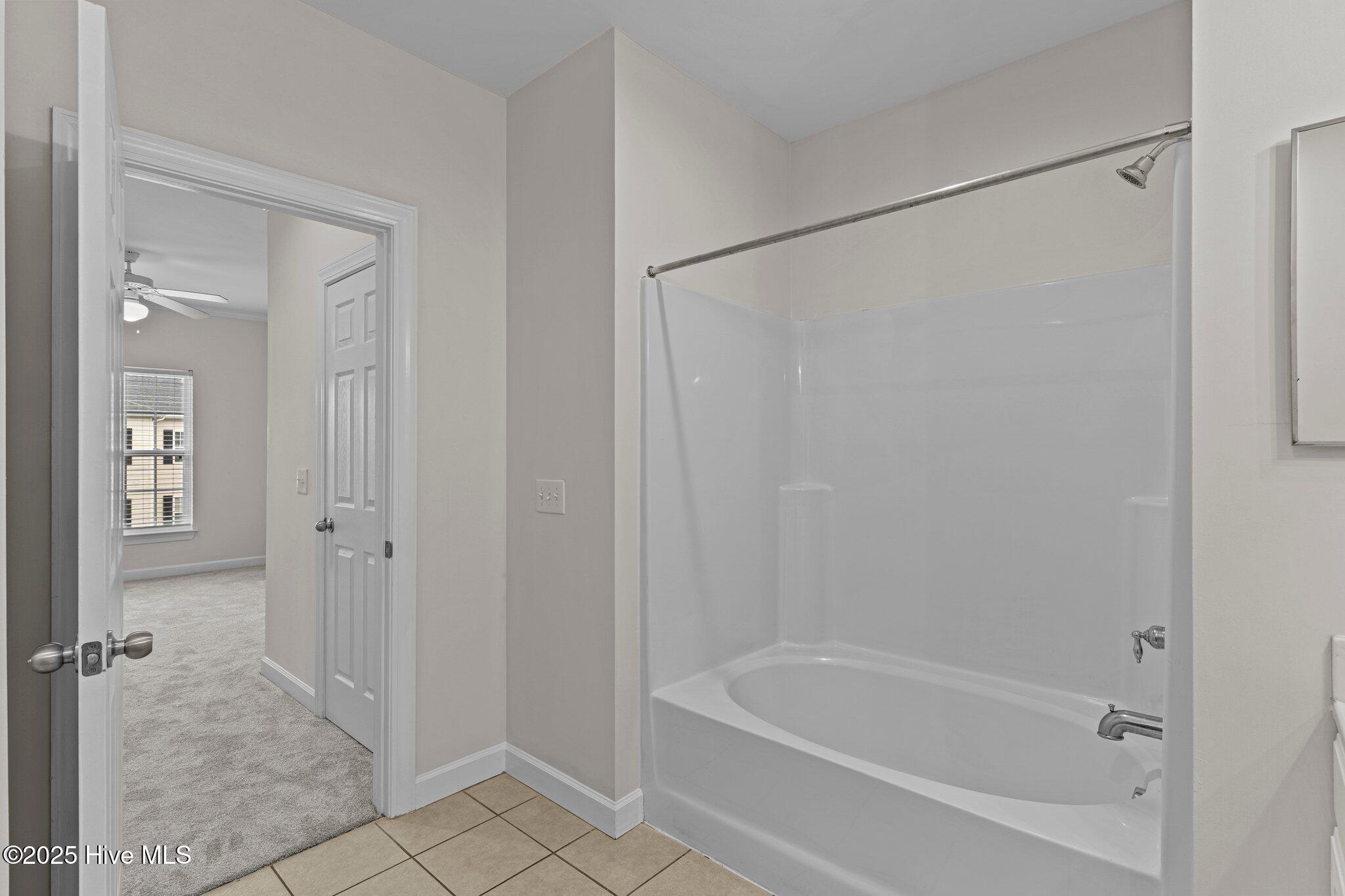 2813 Bloomfield Lane Unit 302