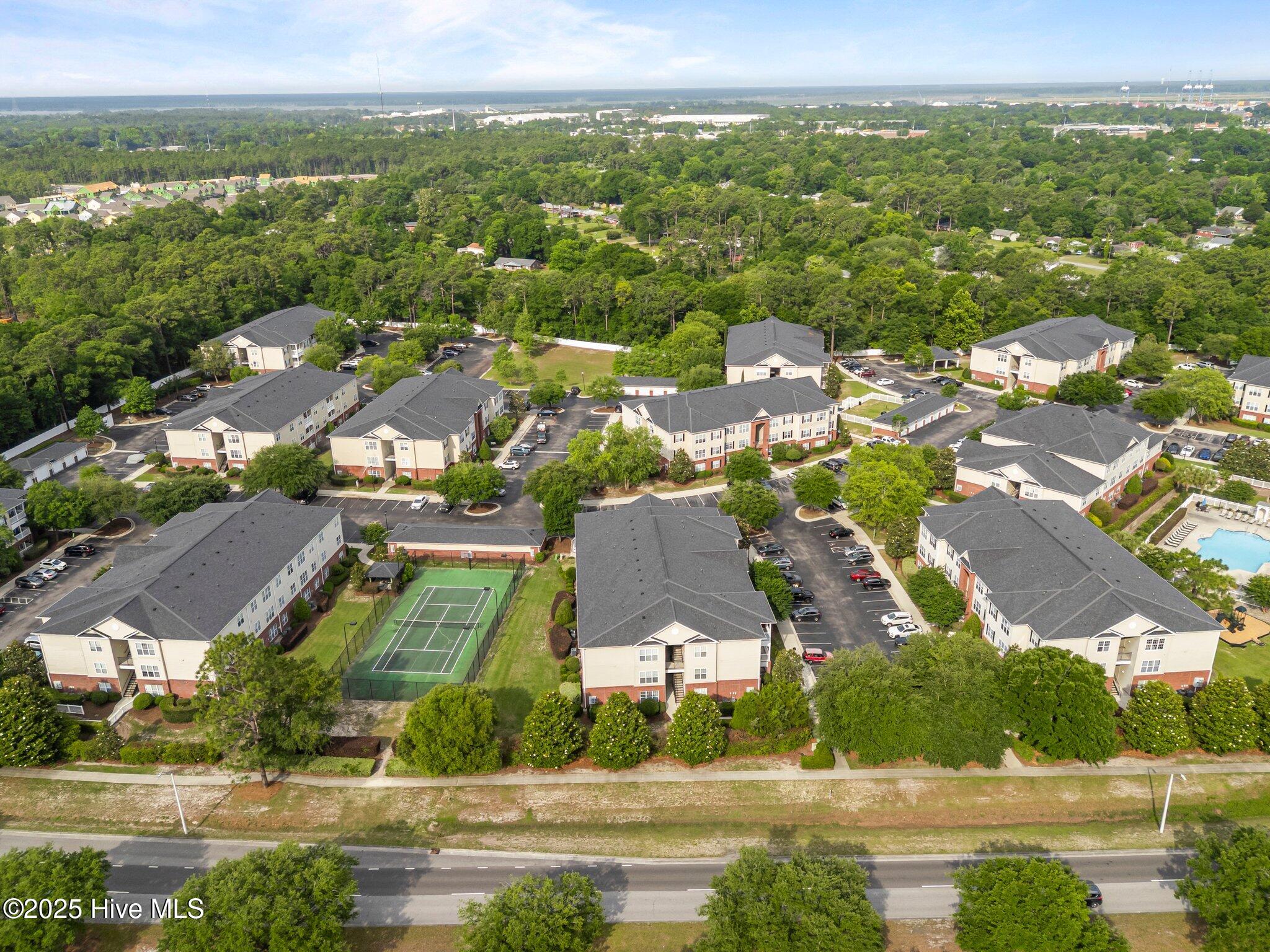 2813 Bloomfield Lane Unit 302