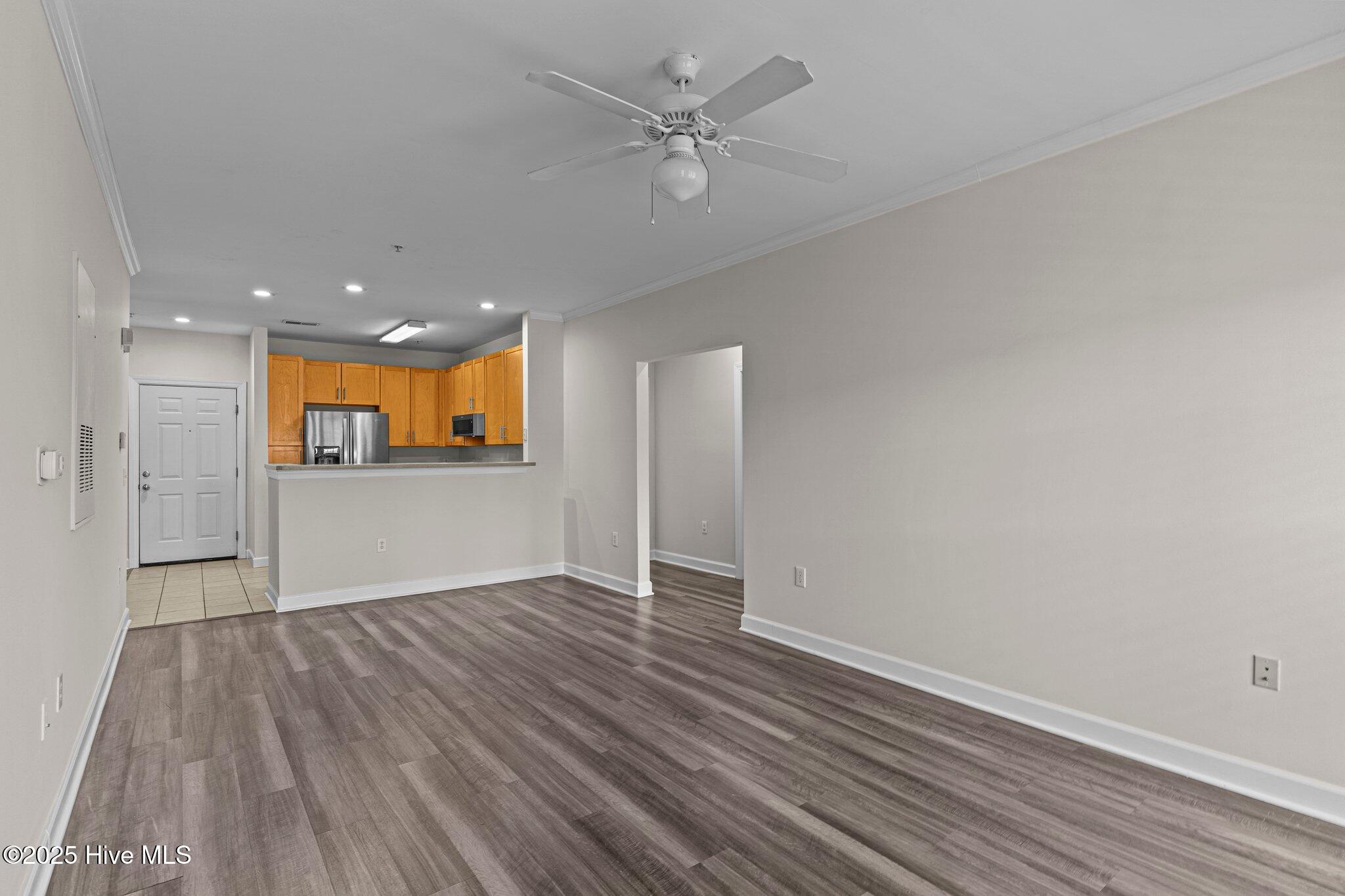 2813 Bloomfield Lane Unit 302