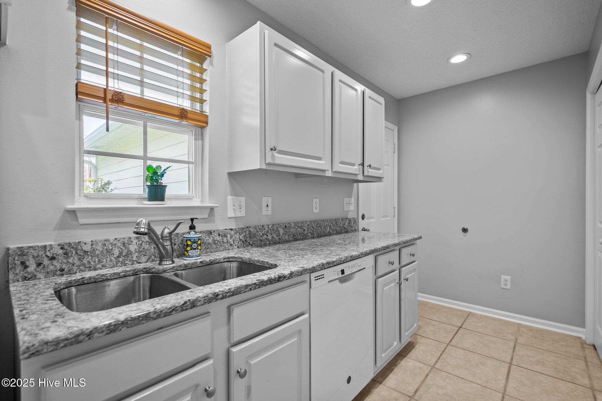 7100 Farrington Farms Drive