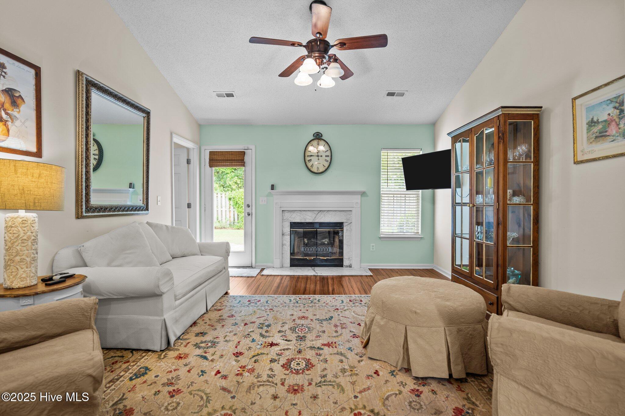 7100 Farrington Farms Drive