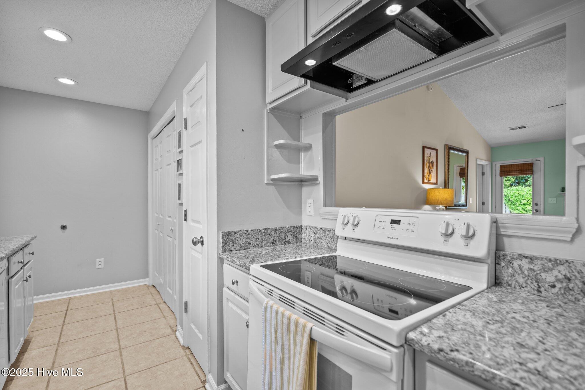 7100 Farrington Farms Drive