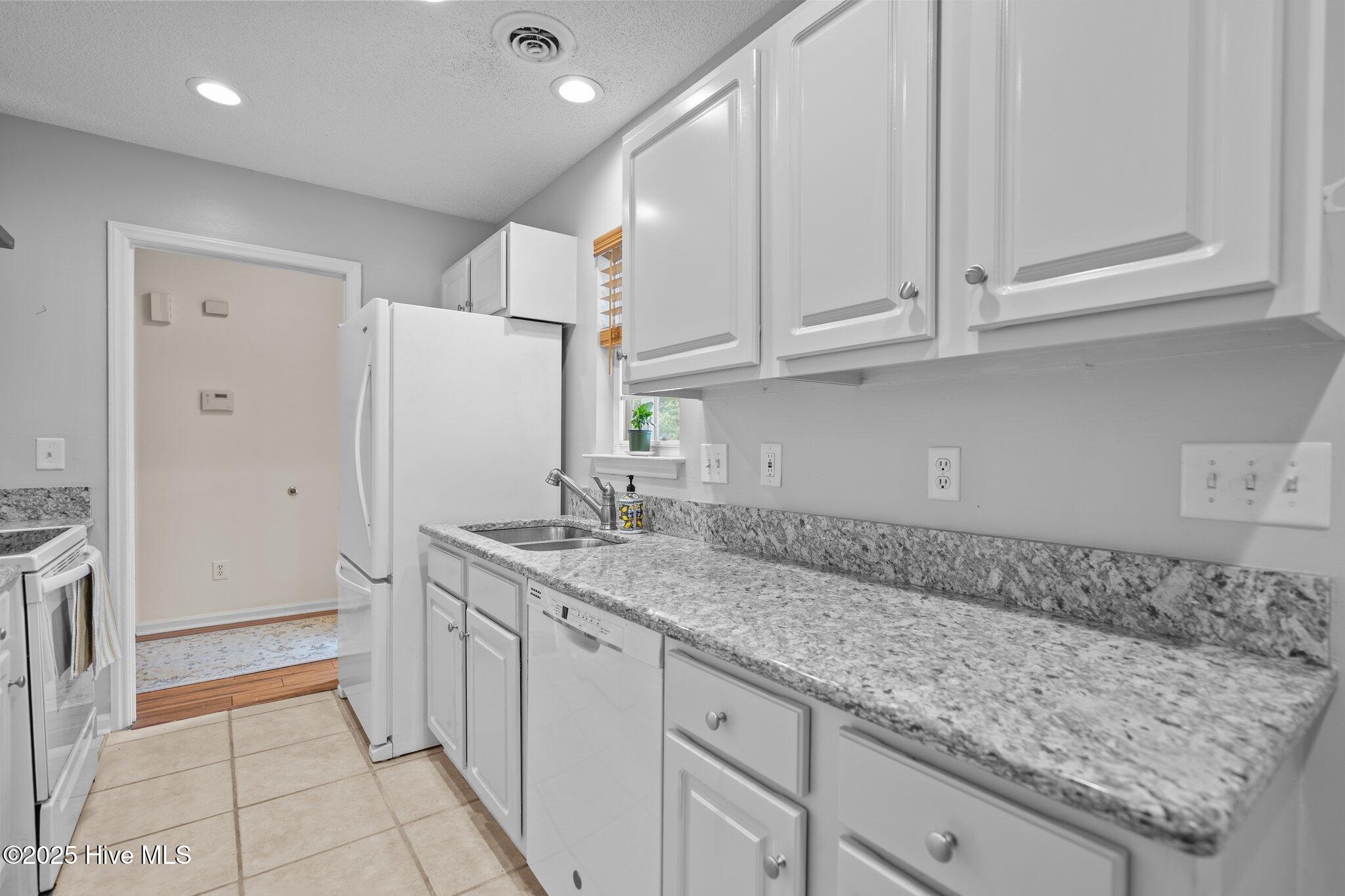 7100 Farrington Farms Drive