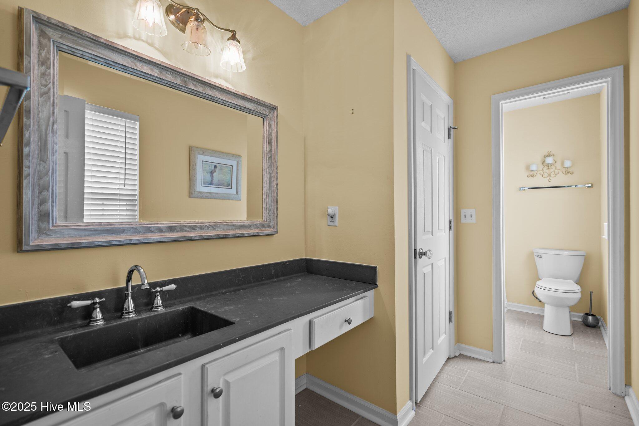 7100 Farrington Farms Drive