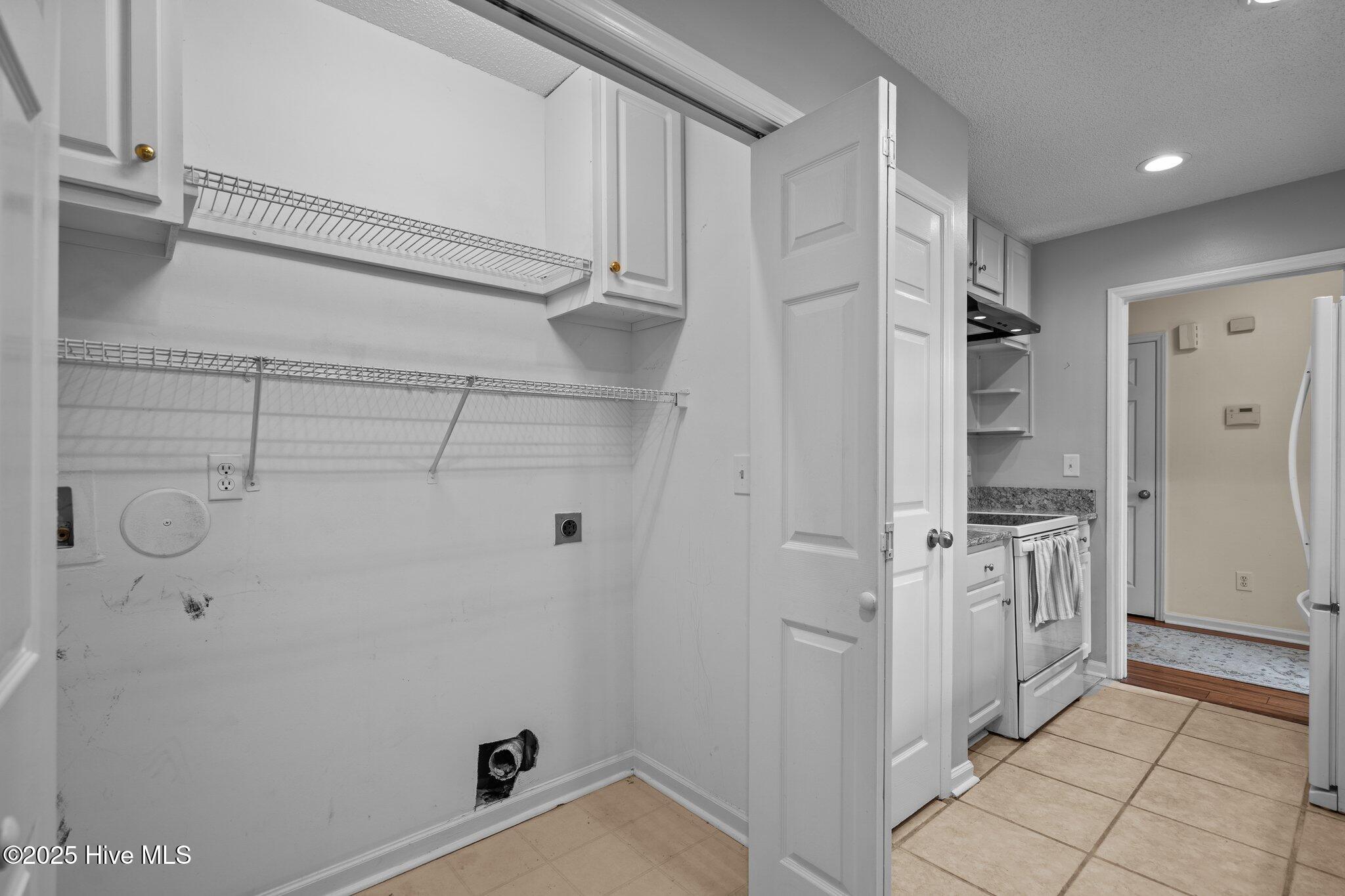 7100 Farrington Farms Drive