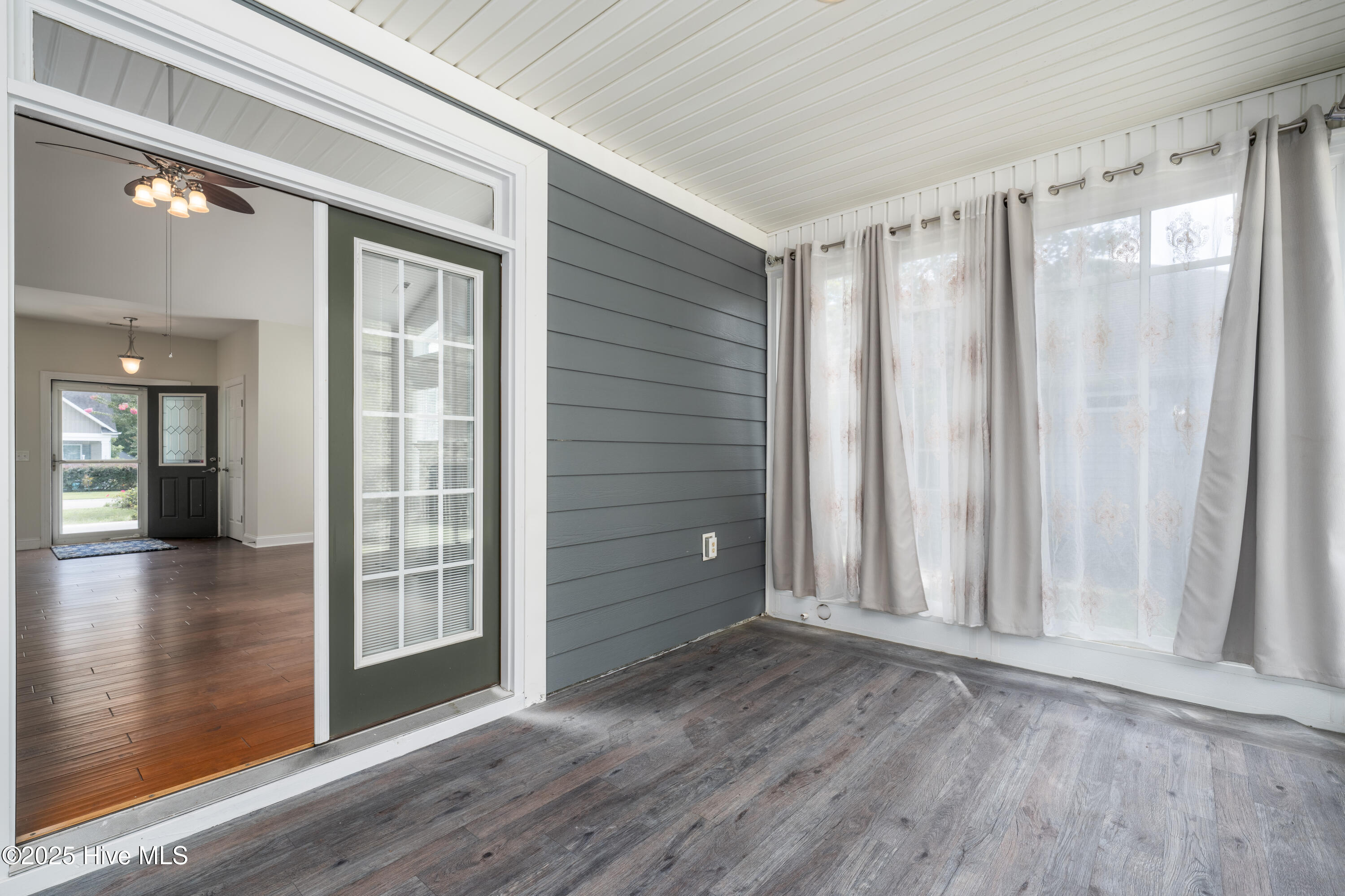 386 Southbend Court