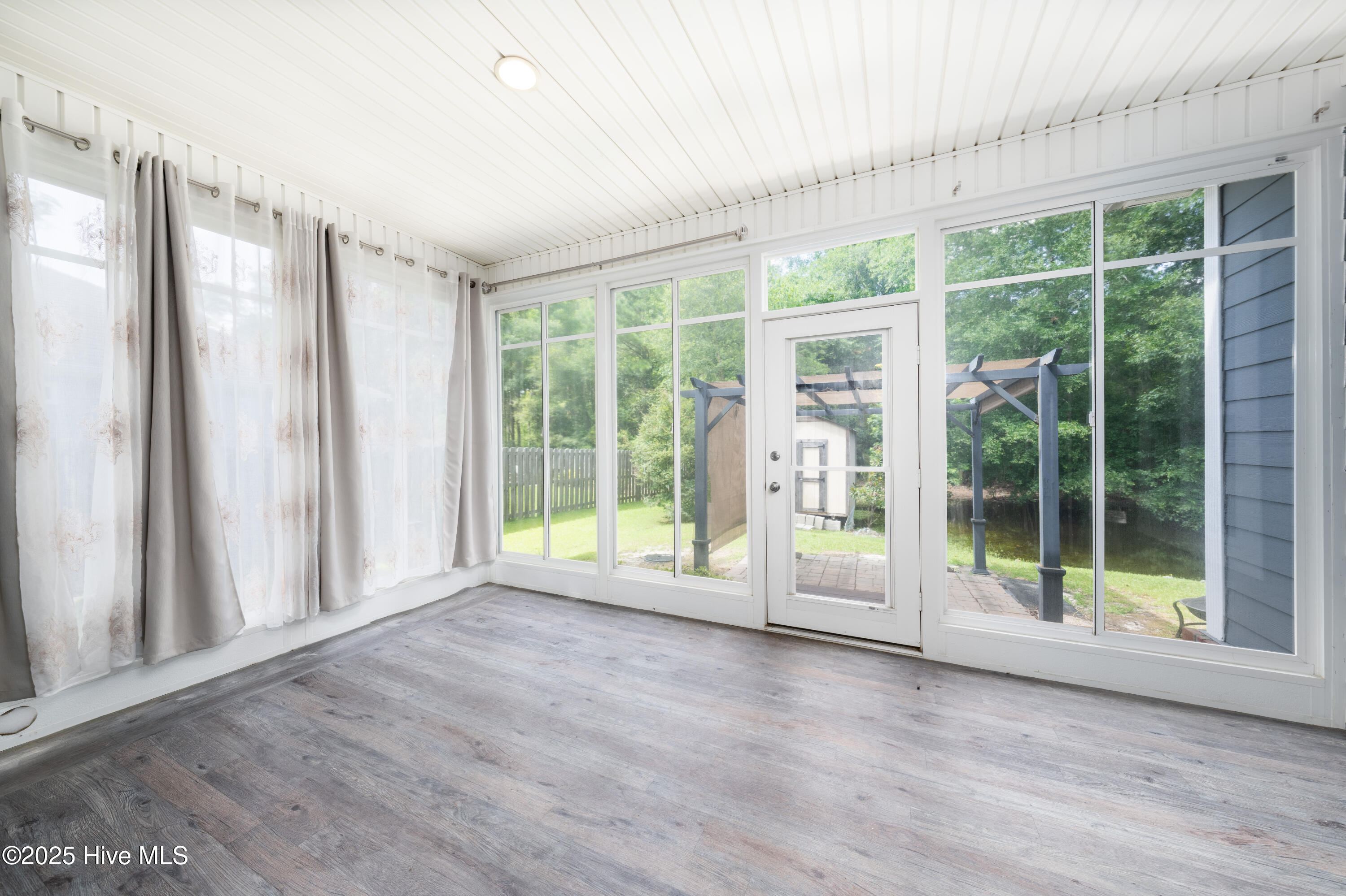 386 Southbend Court