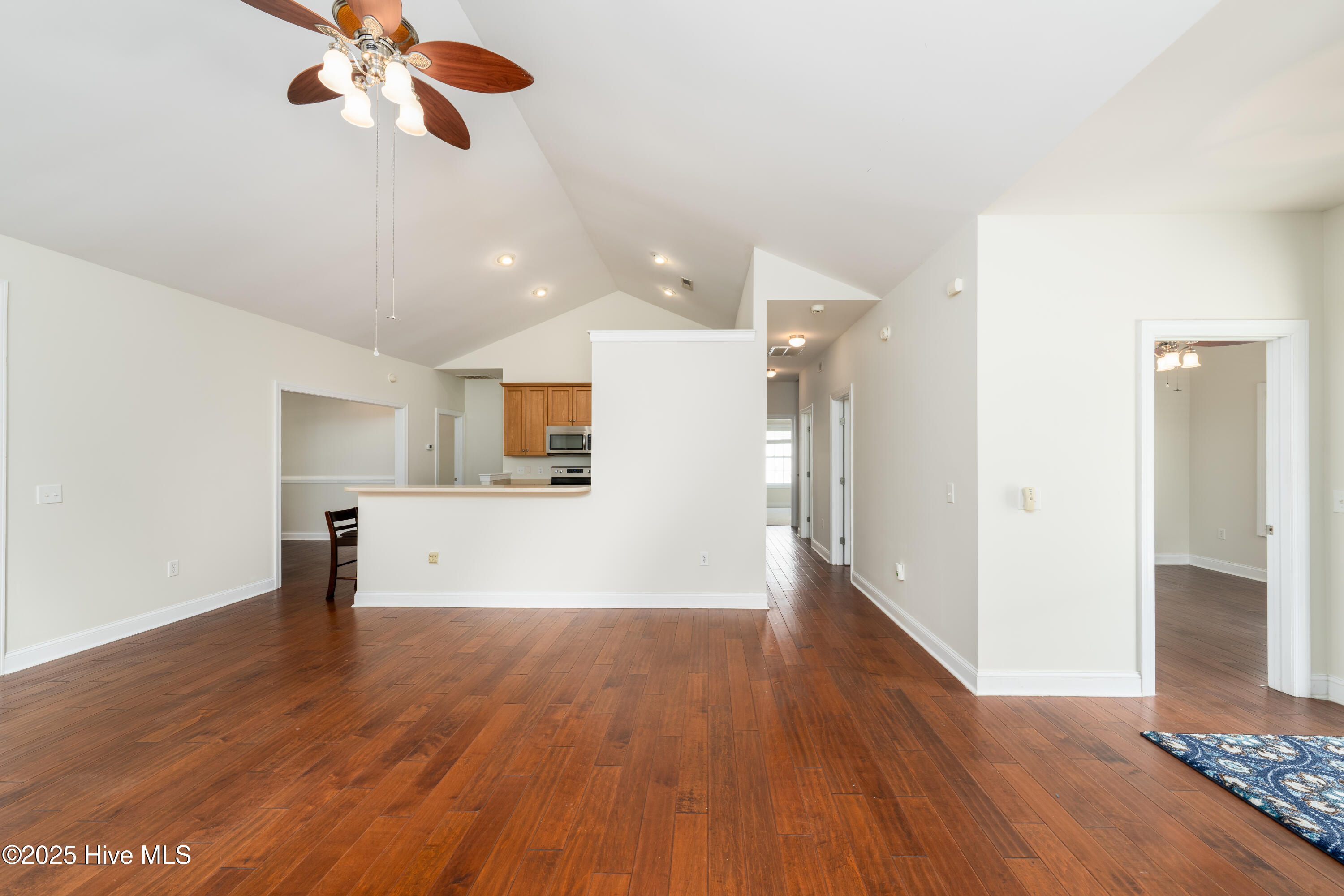 386 Southbend Court