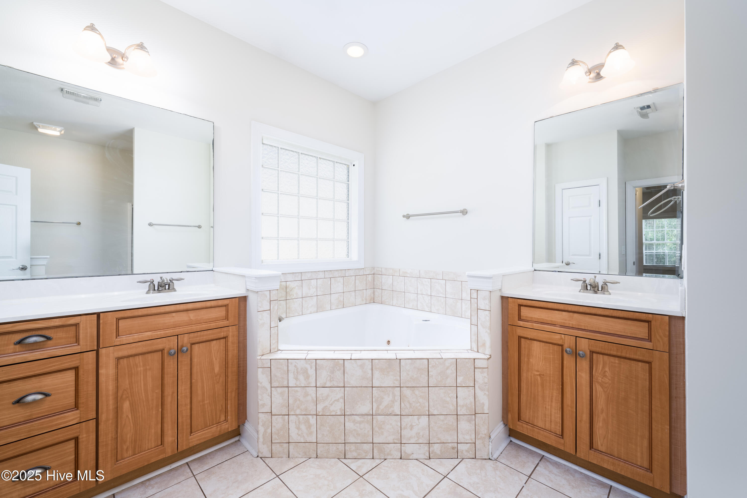 386 Southbend Court